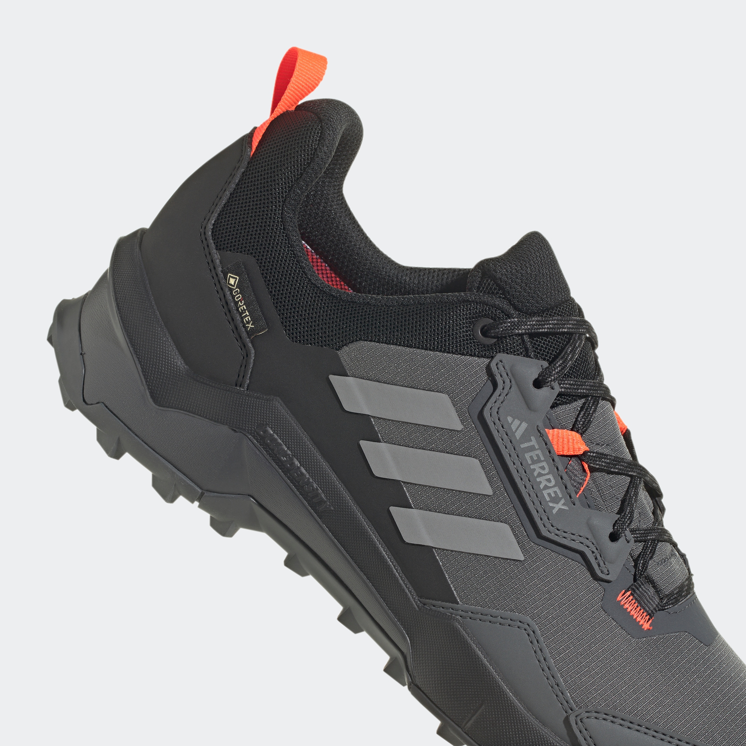 adidas TERREX Wanderschuh »TERREX AX4 GORE-TEX«, wasserdicht