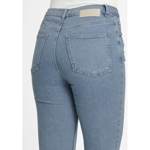 Tamaris Slim-fit-Jeans, mit Logo-Badge - NEUE KOLLEKTION online kaufen |  Jelmoli-Versand