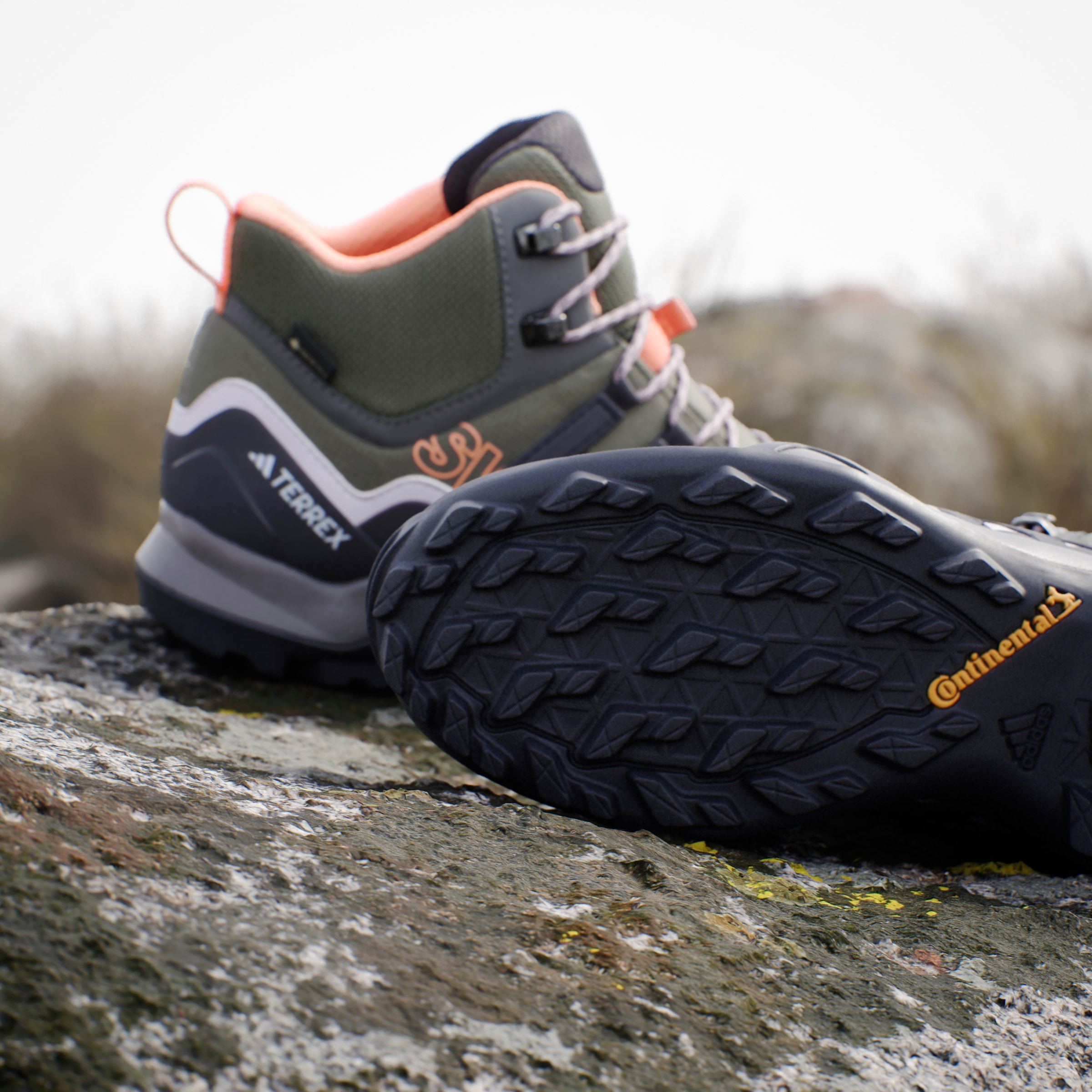 adidas TERREX Wanderschuh »TERREX SWIFT R2 MID GORE-TEX«, wasserdicht