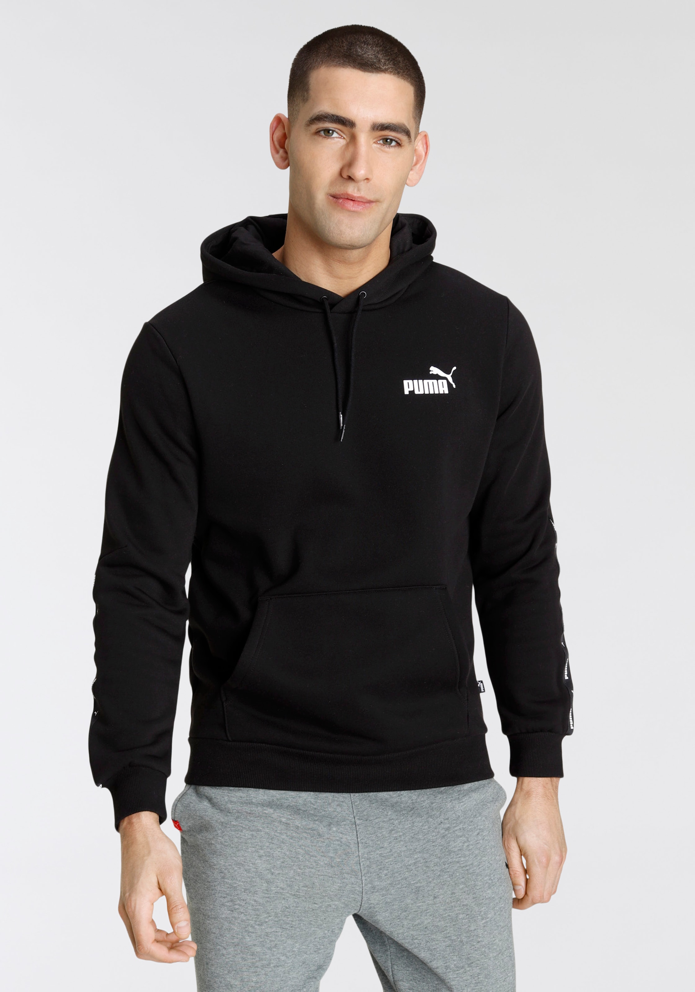 PUMA Kapuzensweatshirt »ESS+ TAPE HOODIE FL«, mit Kapuze, mit Kängurutasche, mit verstellbarem Kordelzug