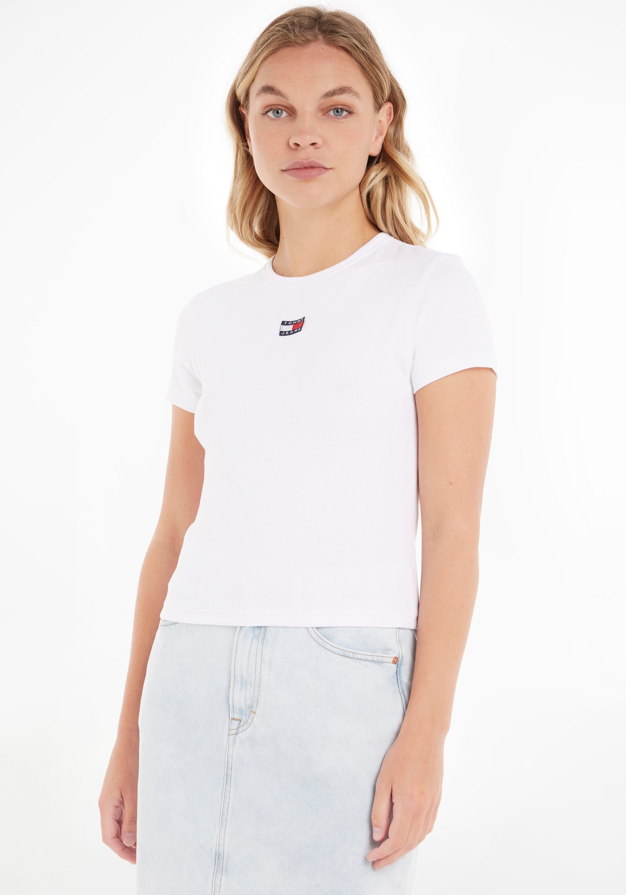 Jelmoli-Versand BADGE«, T-Shirt online XS | shoppen mit RIB BBY Logo-Badge Jeans »TJW Tommy