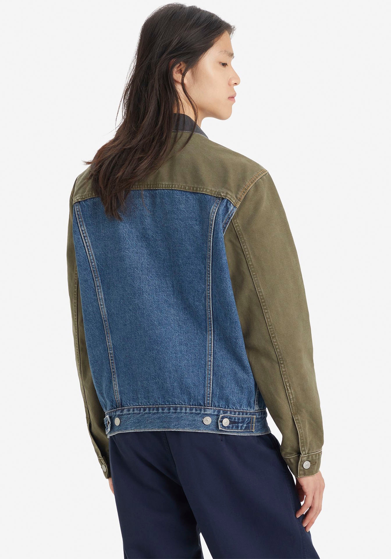 Levi's® Jeansjacke »VINTAGE FIT TRUCKER JKT«, mit Brusttaschen