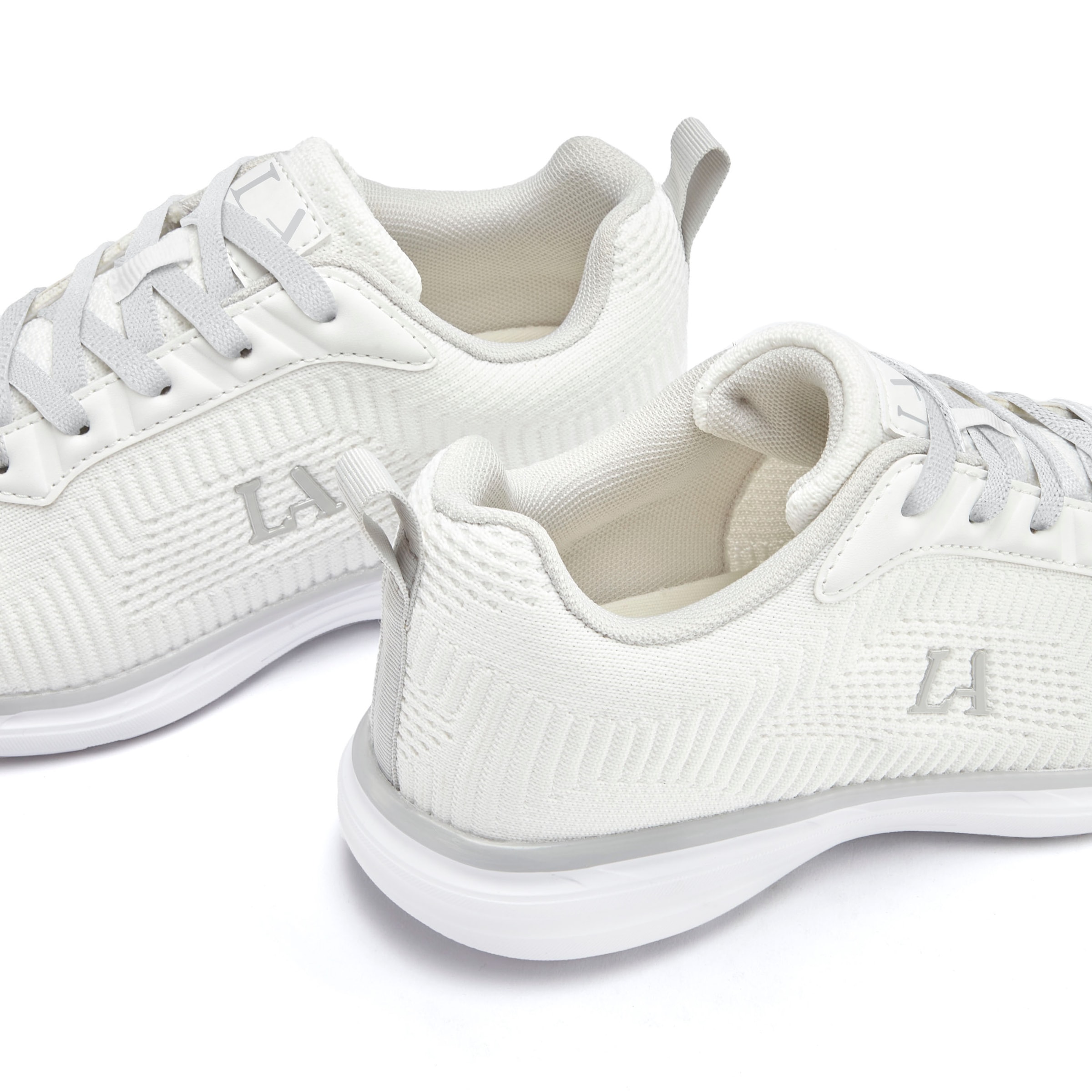 LASCANA Sneaker, Freizeitschuh, Halbschuh im sportiven Look VEGAN