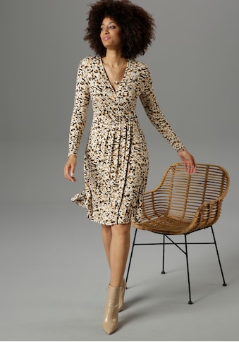 Aniston SELECTED Jerseykleid, mit Schmuckelement am Wickel-Ausschnitt kaufen