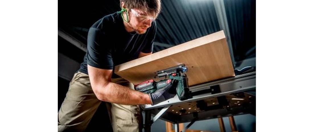 metabo Akku-Stichsäge »ST 18 LT 130 Solo«, Universal-Sägeblattaufnahme
