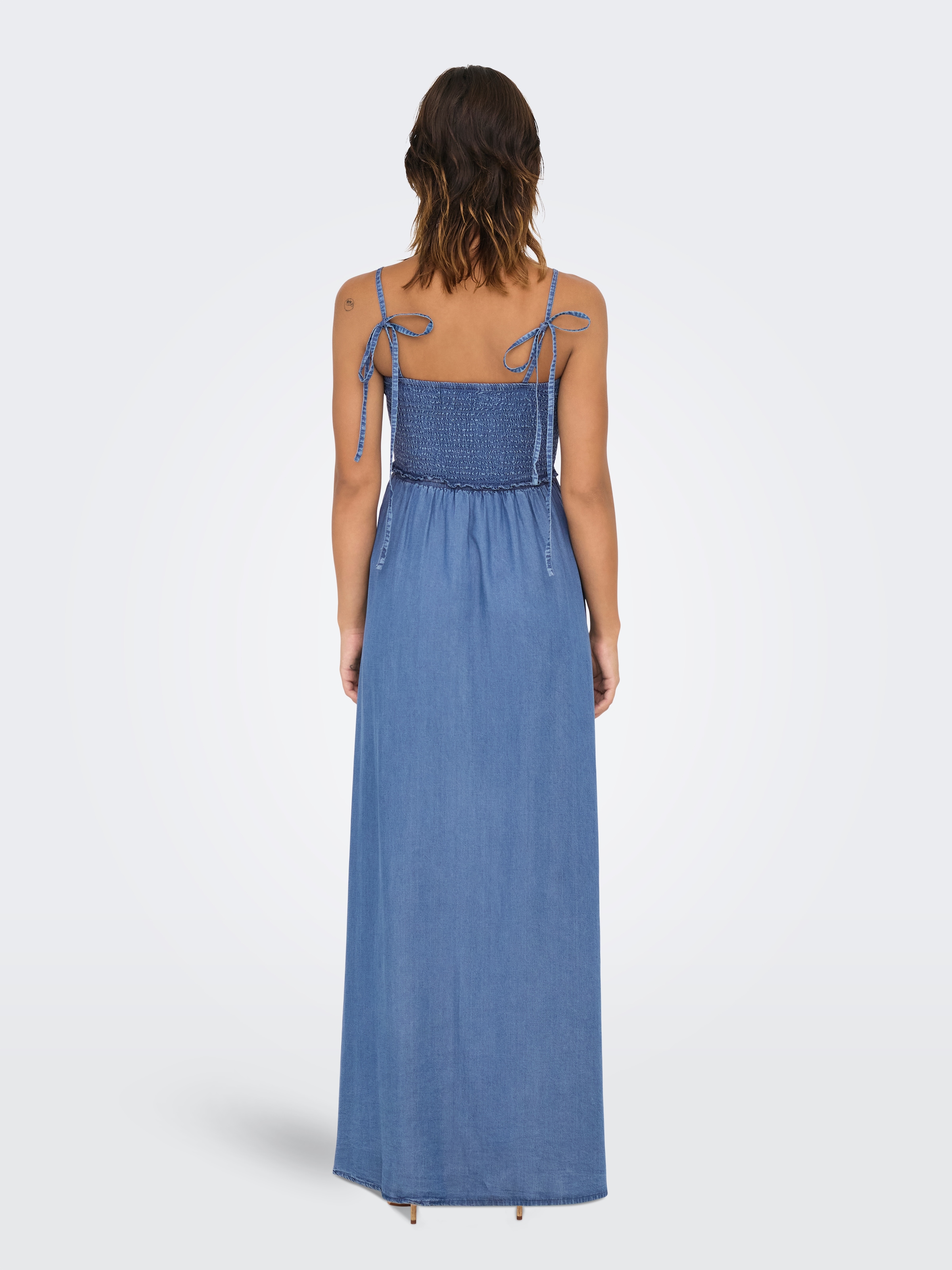 ONLY Maxikleid »ONLCHARIS LIFE SMOCK MAXI DRESS WVN«, Sommerkleid