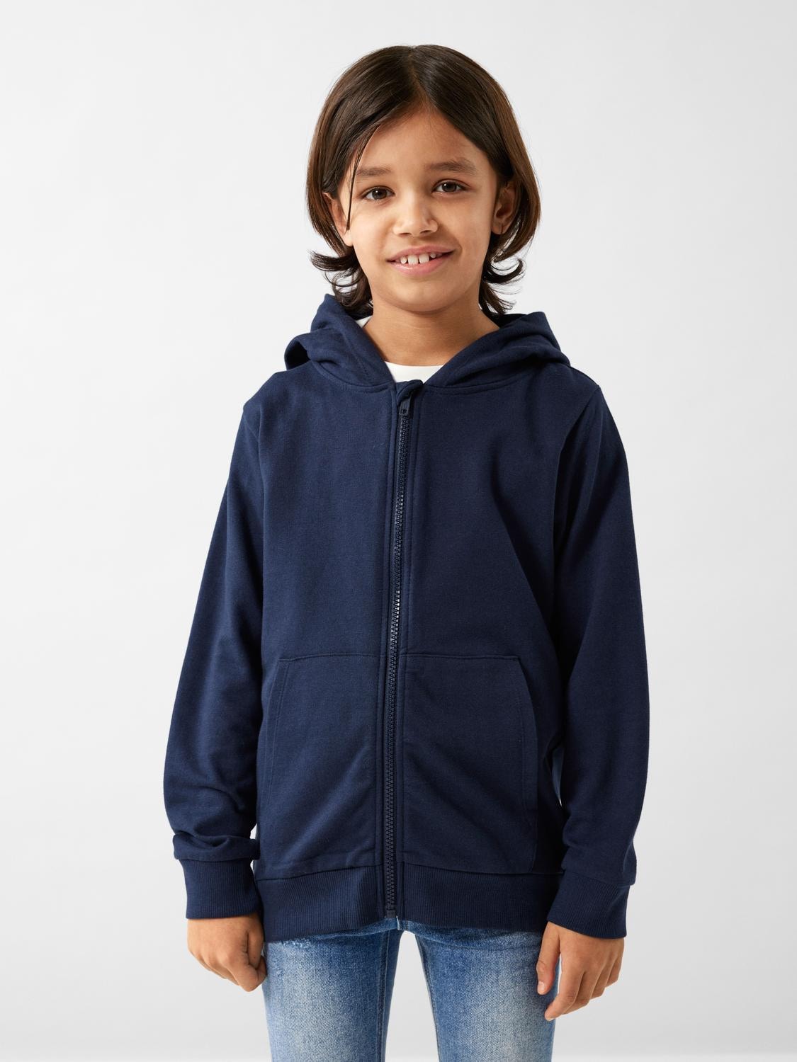 Name It Kapuzensweatjacke »NKMNESWEAT CARD W HOOD UNB NOOS« in klassischer Form