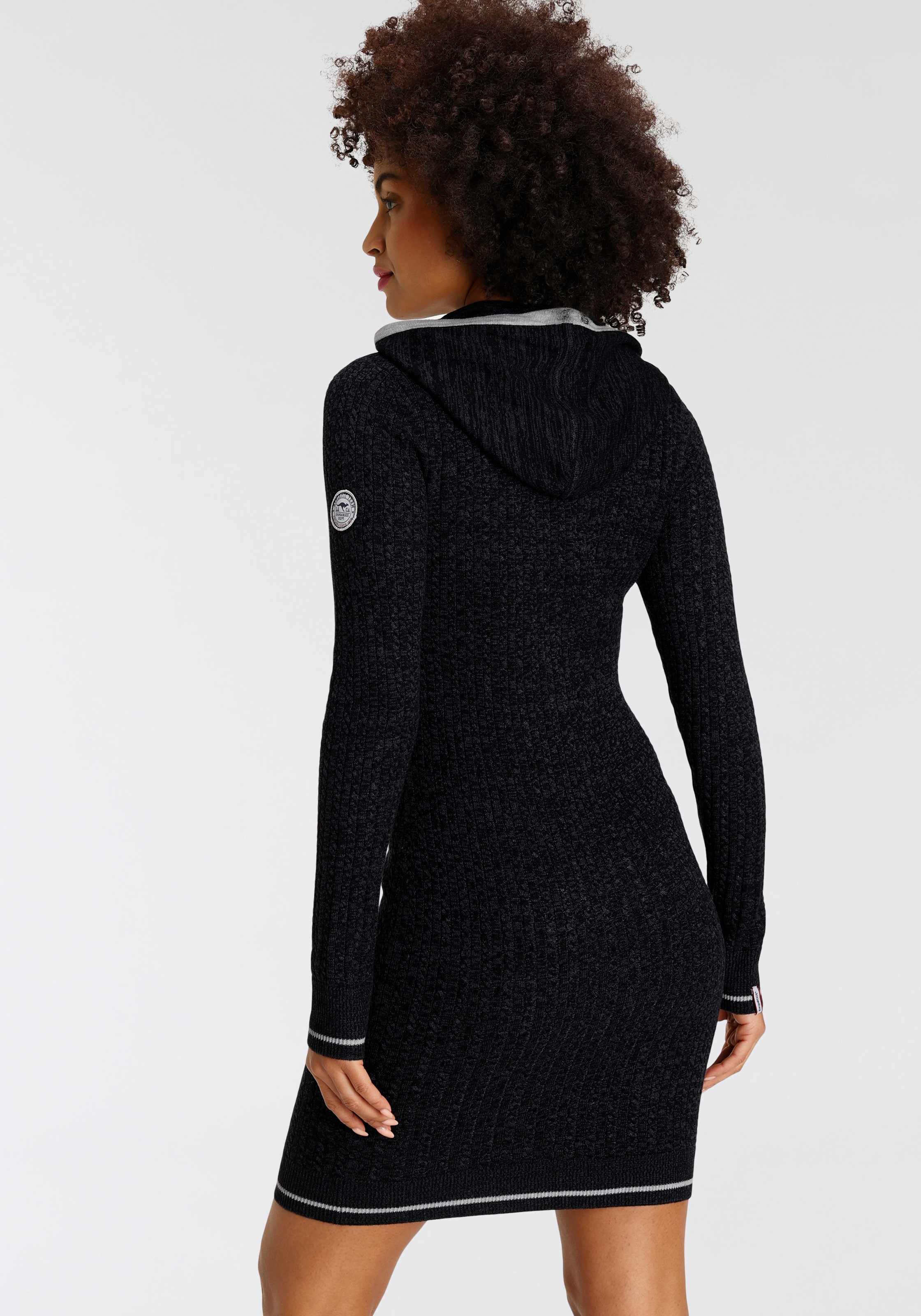 KangaROOS Strickkleid mit Kapuze und Kordelzug, aus Feinstrick