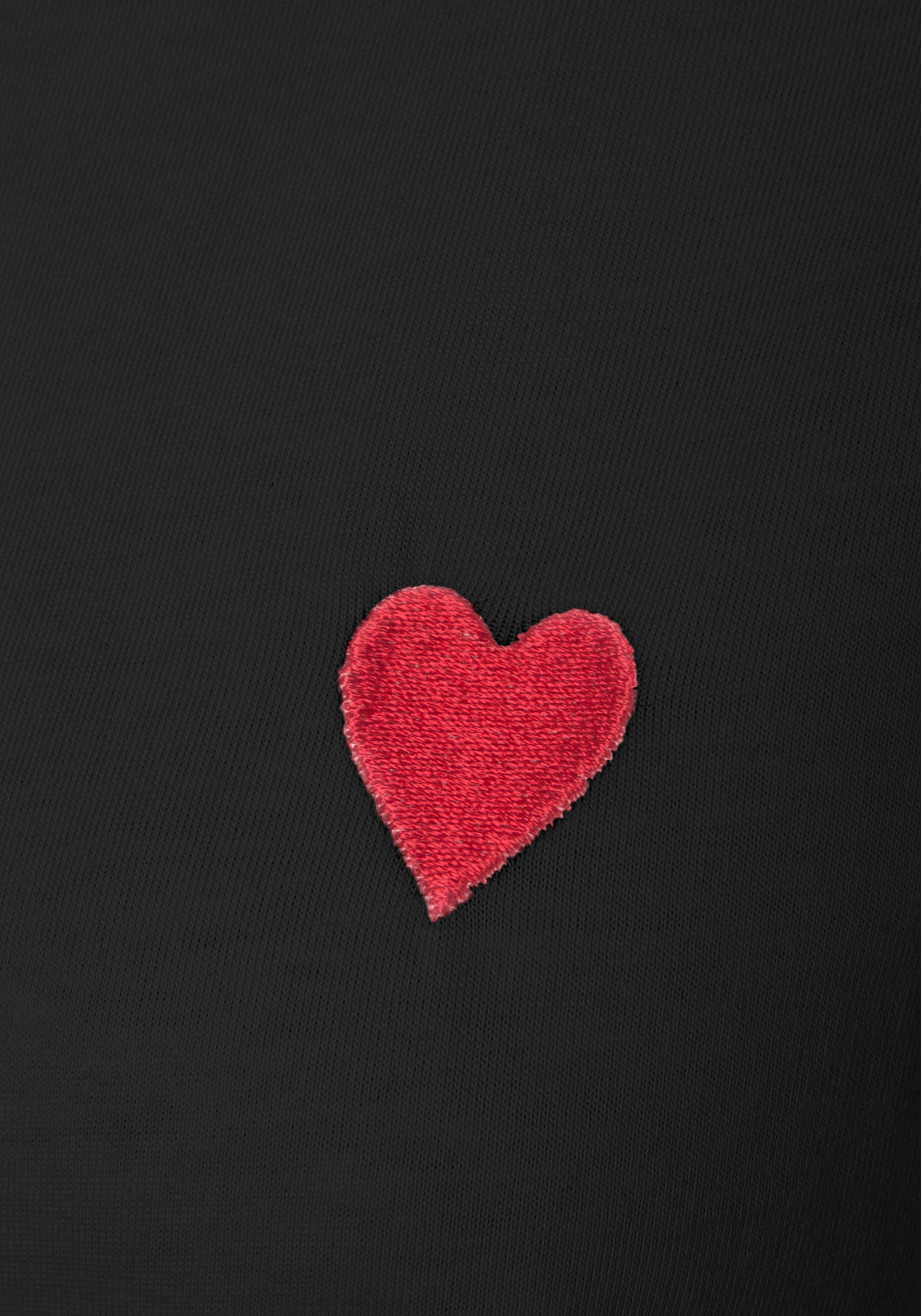 LASCANA T-Shirt, mit süsser Herz-Stickerei, Kurzarmshirt aus Baumwolle