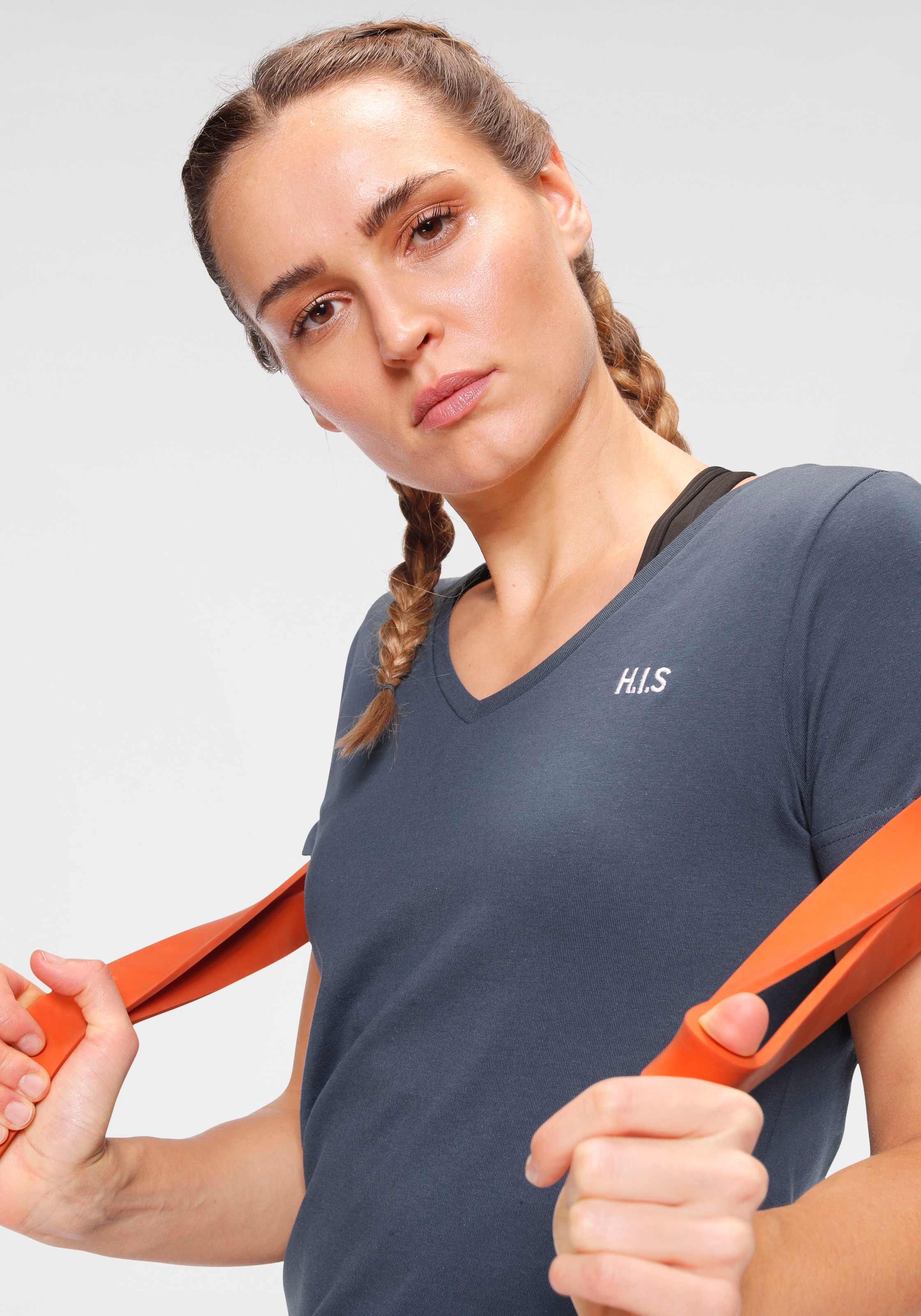 H.I.S T-Shirt »Essential-Basics«, (Spar-Set, 3er-Pack), hüftlange Passform, figurumspielender Schnitt, aus 100% Baumwolle