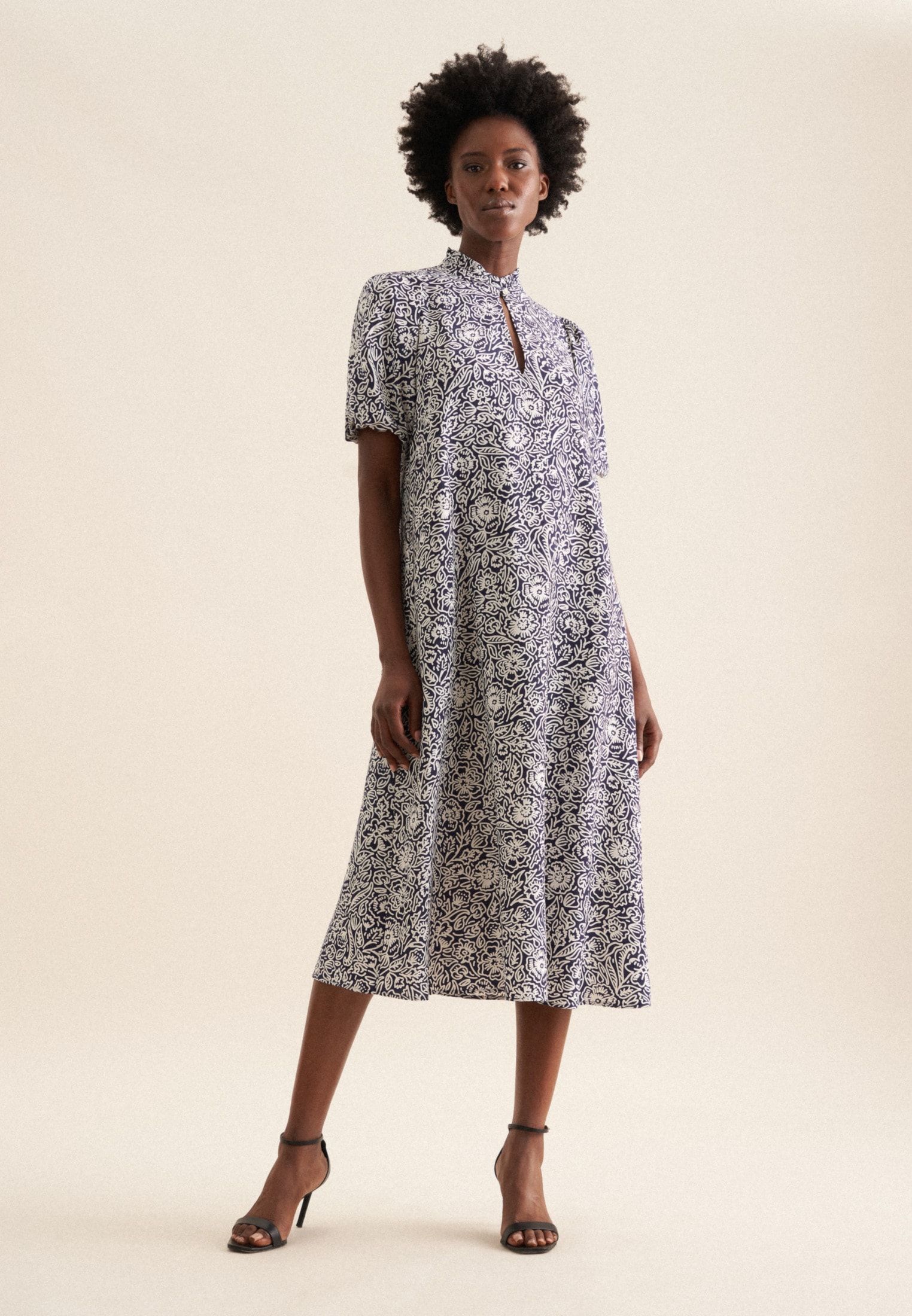 seidensticker Sommerkleid »Schwarze Rose« 1/2 Rundhals Floral