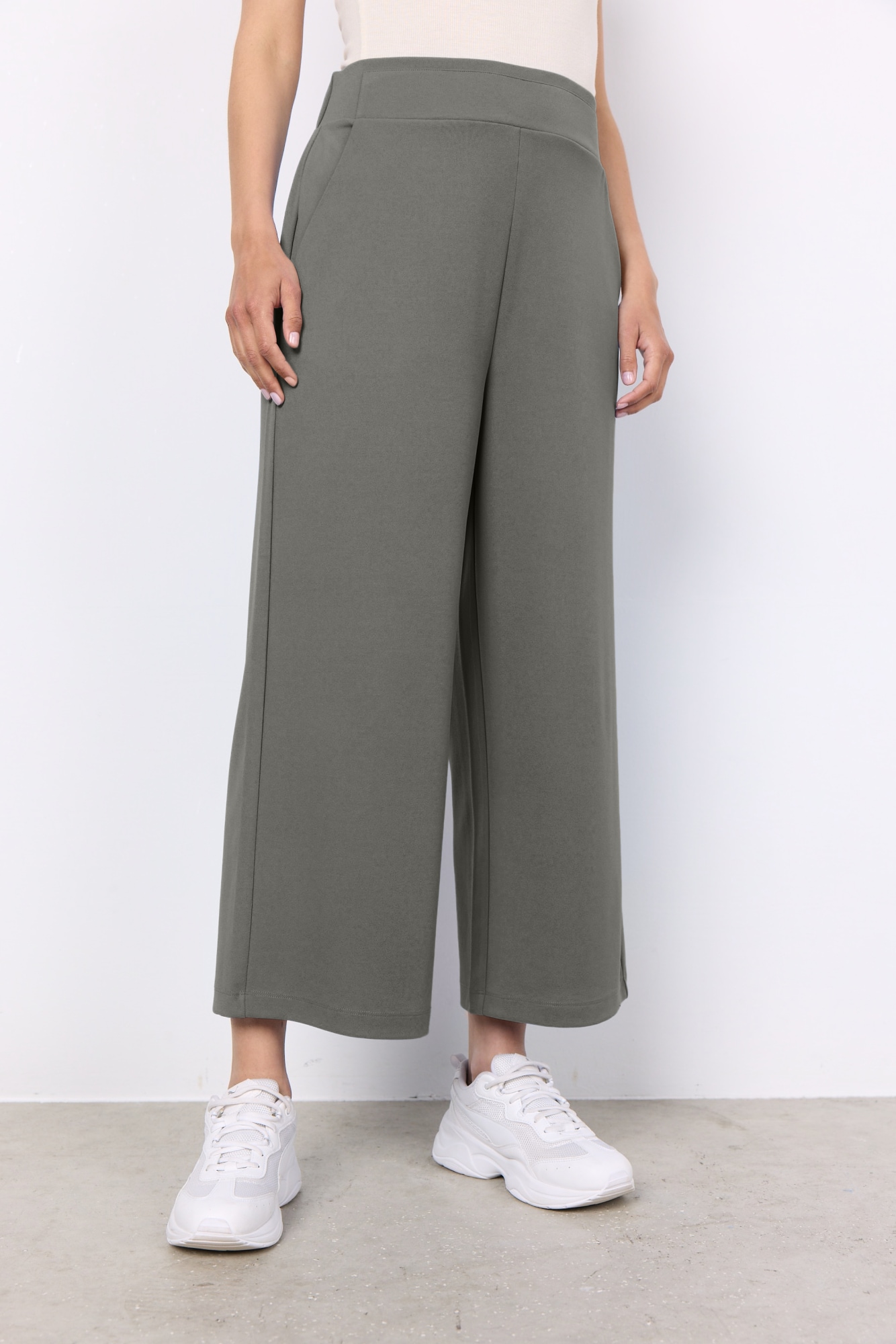soyaconcept Schlupfhose »SC-SIHAM 36«, Sommerhose, bequeme Culotte in 7/8 Länge und lässiger Passform