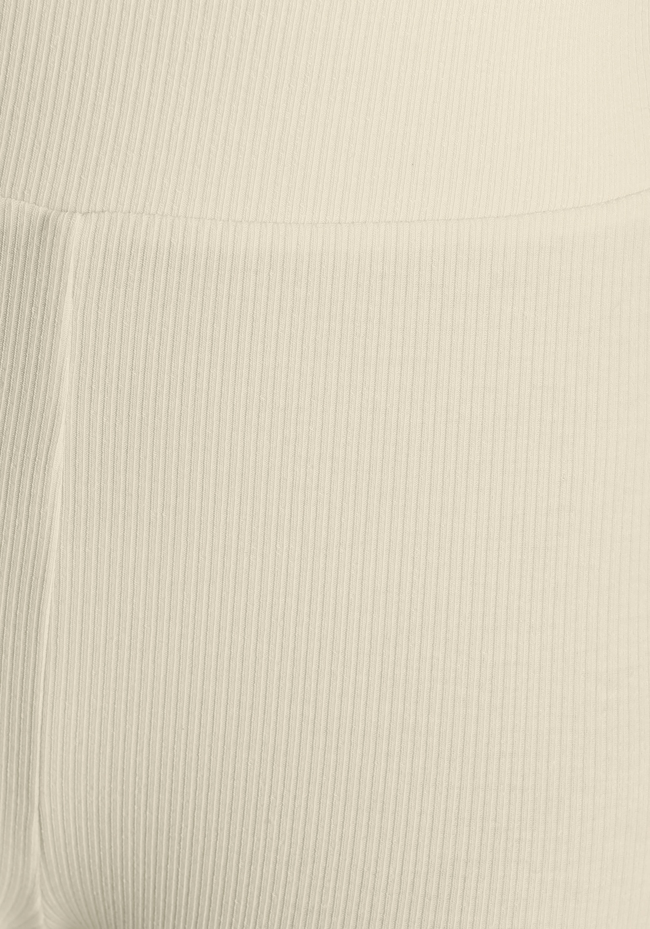 LASCANA Radlerhose, mit passendem Top aus Rippmaterial, Homewear-Set