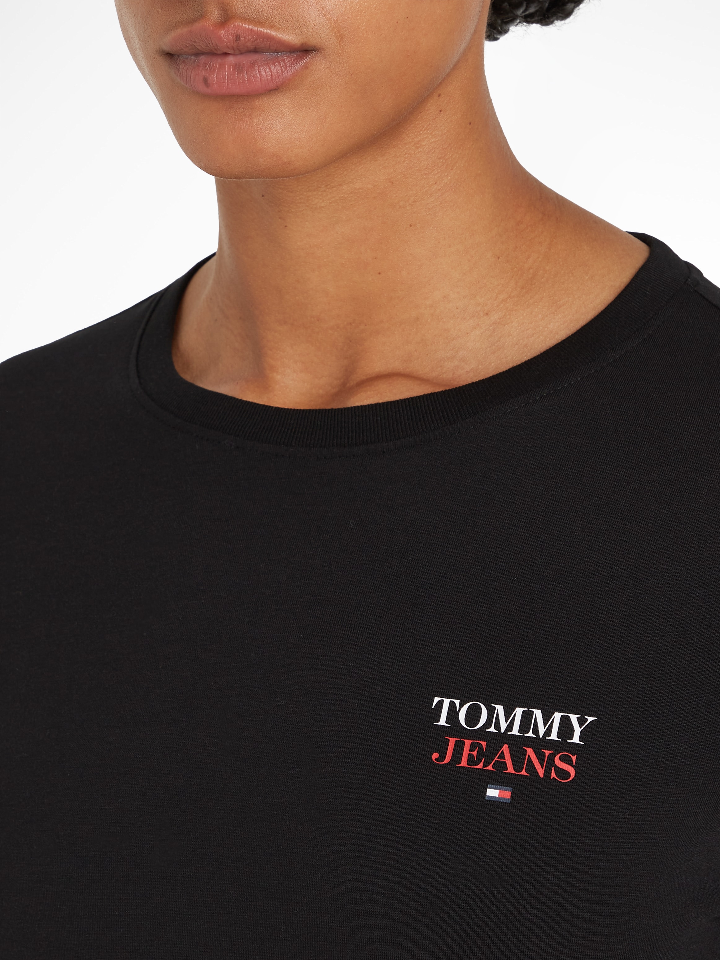 Tommy Jeans Langarmshirt »TJW SLIM ESSENTIAL LOGO 2 LS«, mit Tommy Jeans Logo