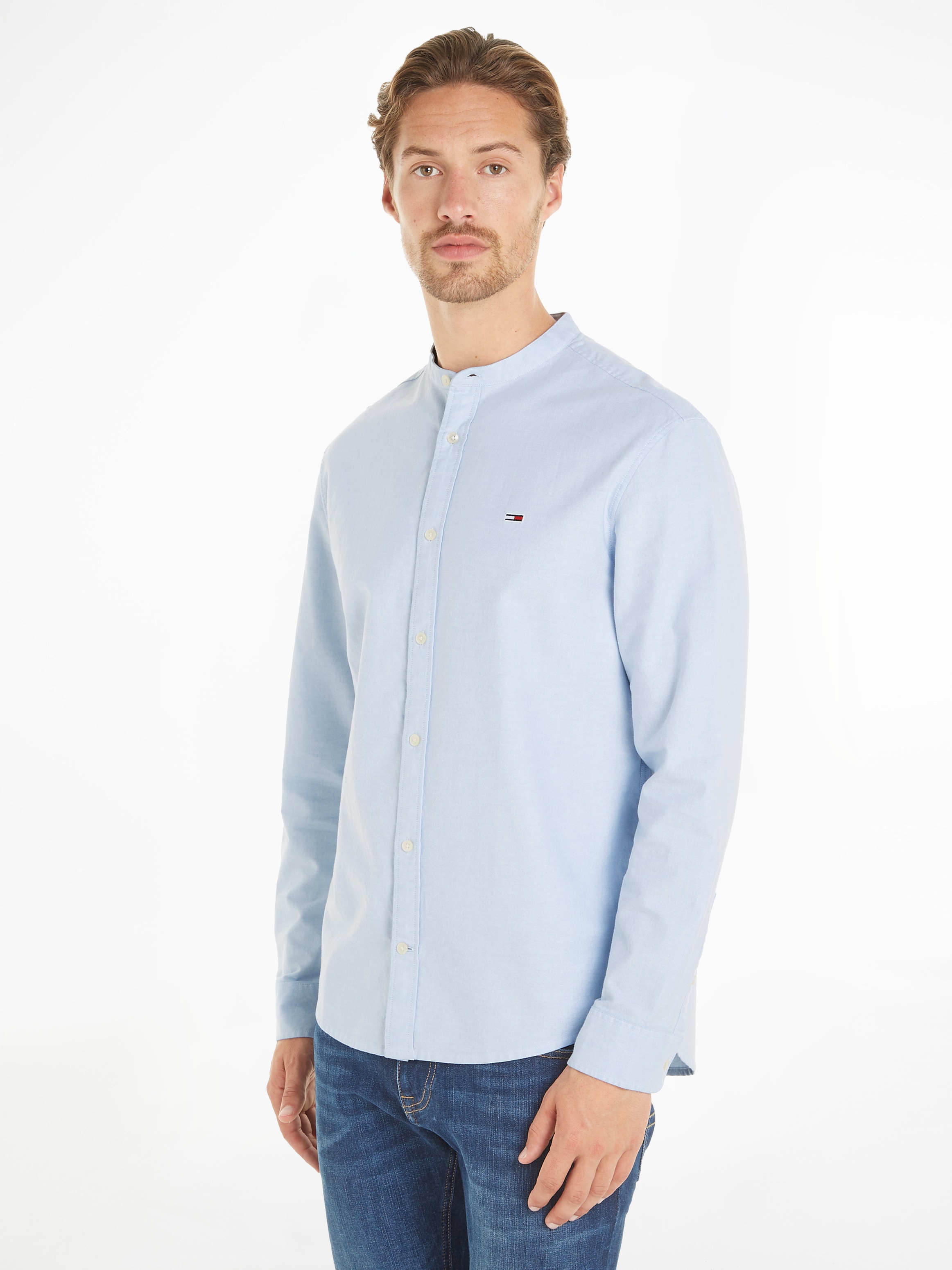 TOMMY JEANS Langarmhemd »TJM REG OXFORD MAO SHIRT«, mit Logostickerei