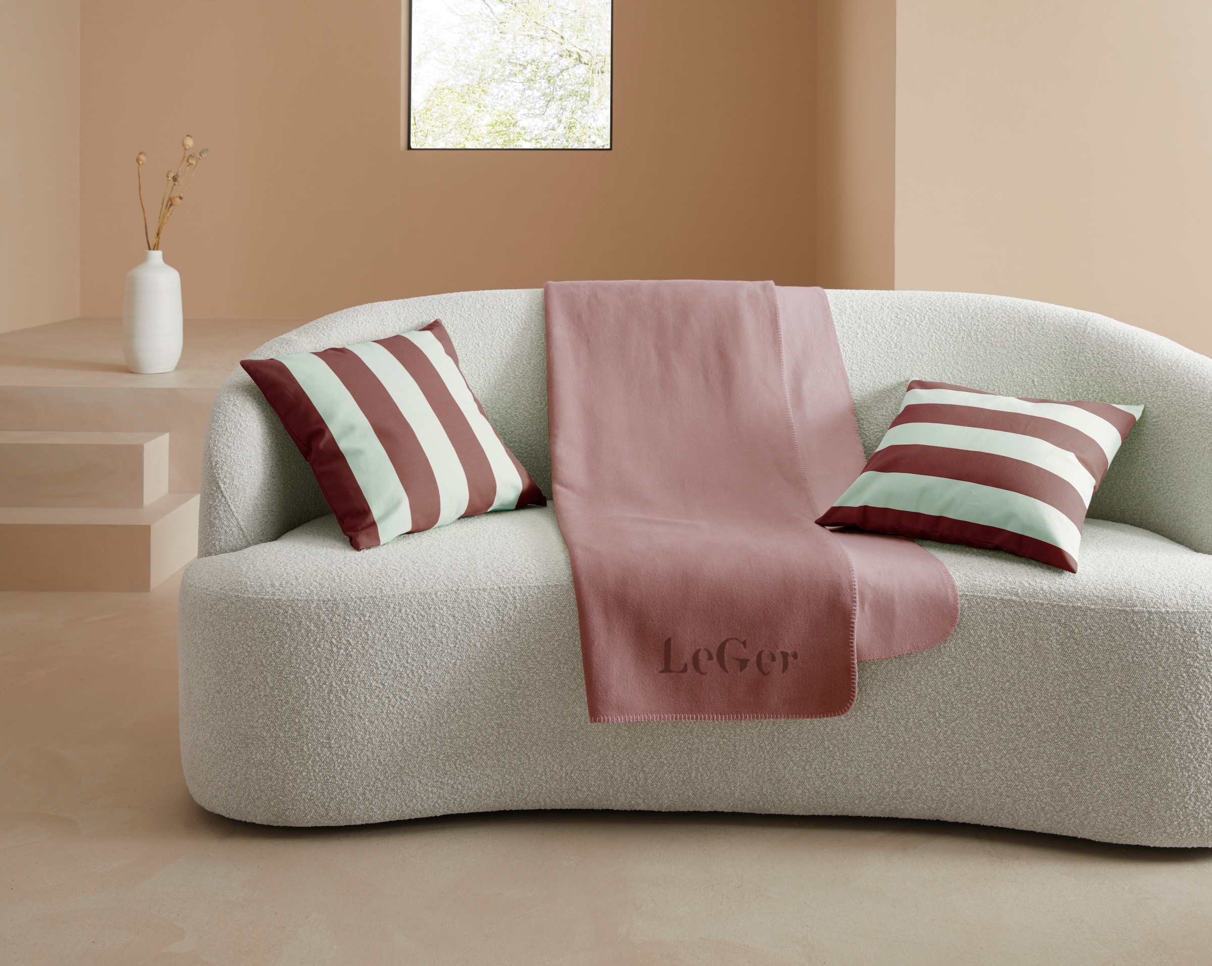 LeGer Home by Lena Gercke Wohndecke »Anisa«, mit modernem Schriftzug, Kuscheldecke