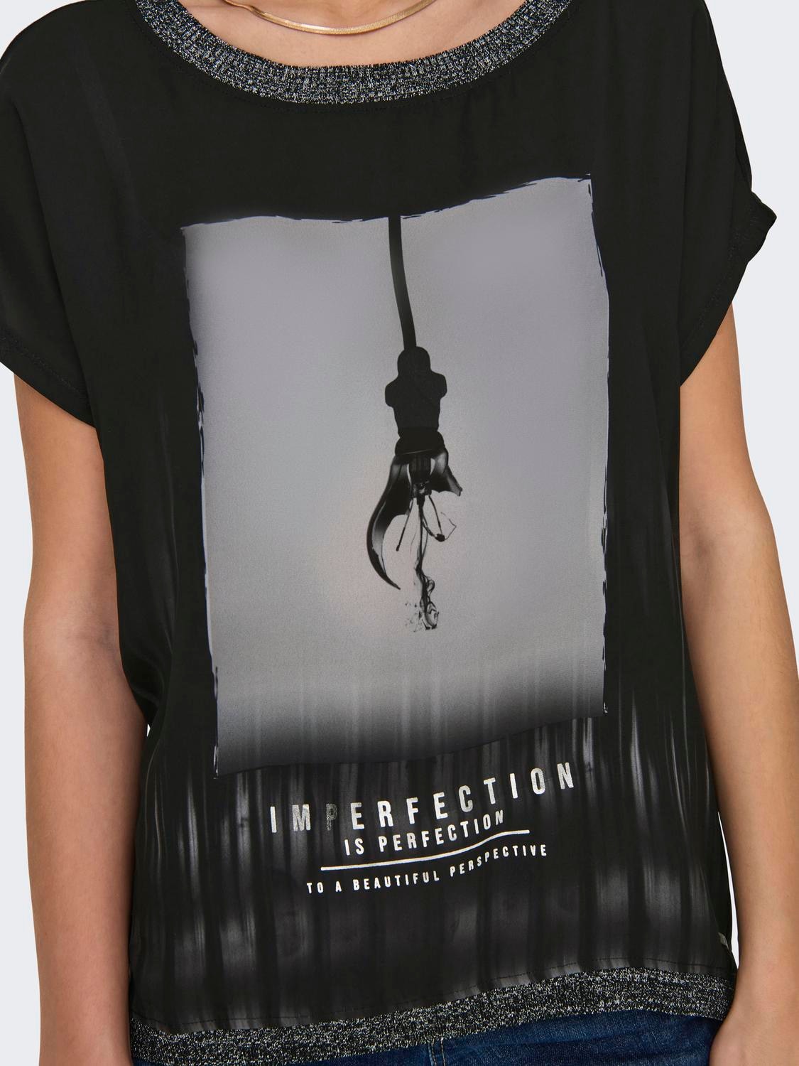 ONLY Kurzarmshirt »ONLMICKELA S/S PHOTO TOP BOX JRS«