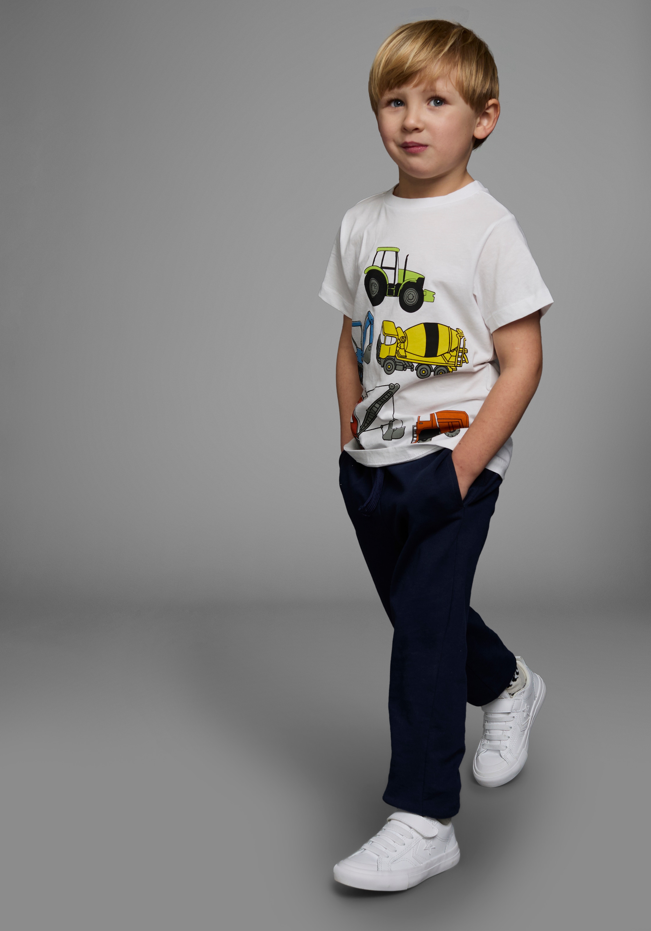 KIDSWORLD T-Shirt »Mit allen BAGGER & CO. Print«, Kurzarm, bedruckt, Rundhalsausschnitt, aus Baumwolle