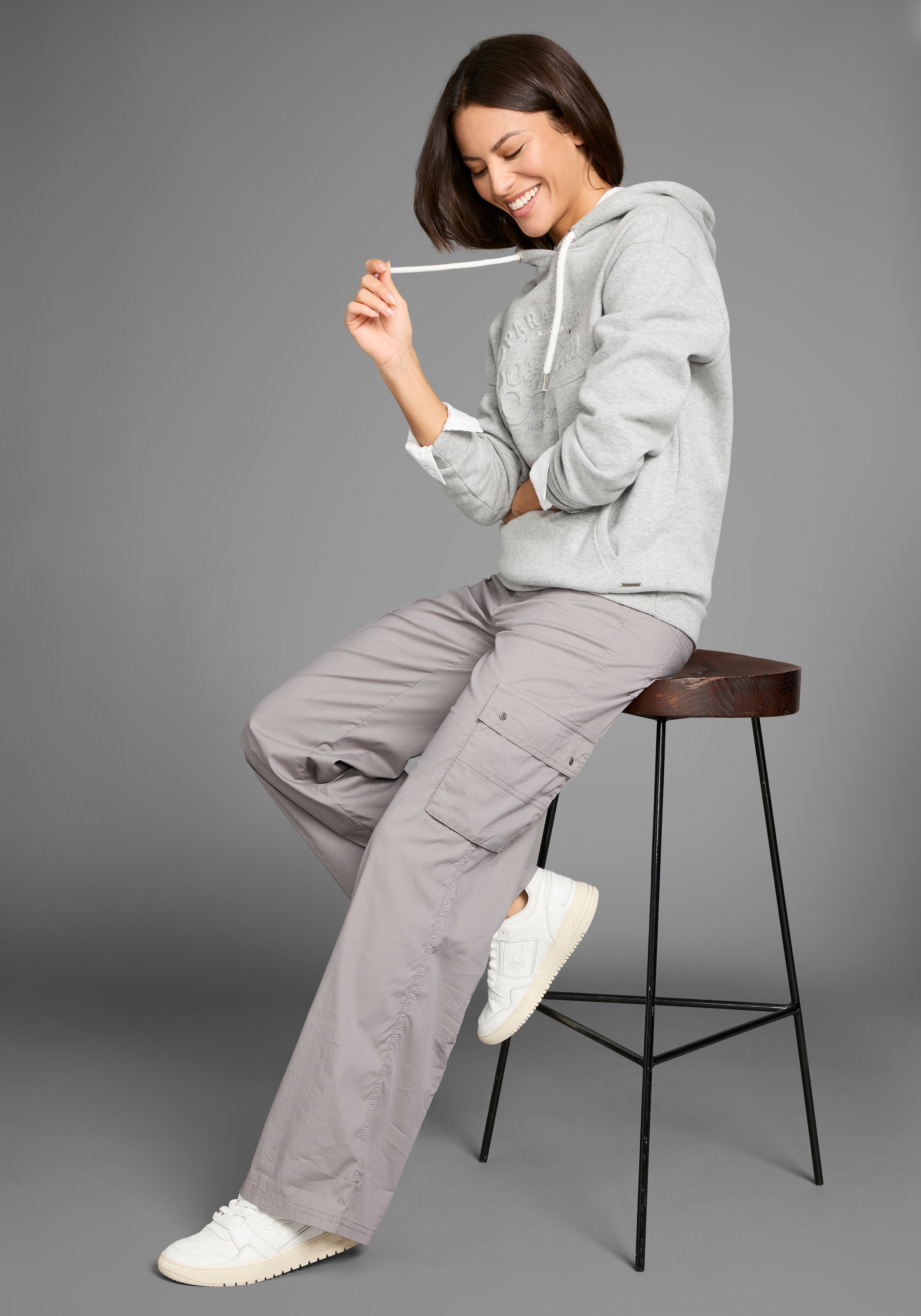 KangaROOS Kapuzensweatshirt, mit gestanztem Druck