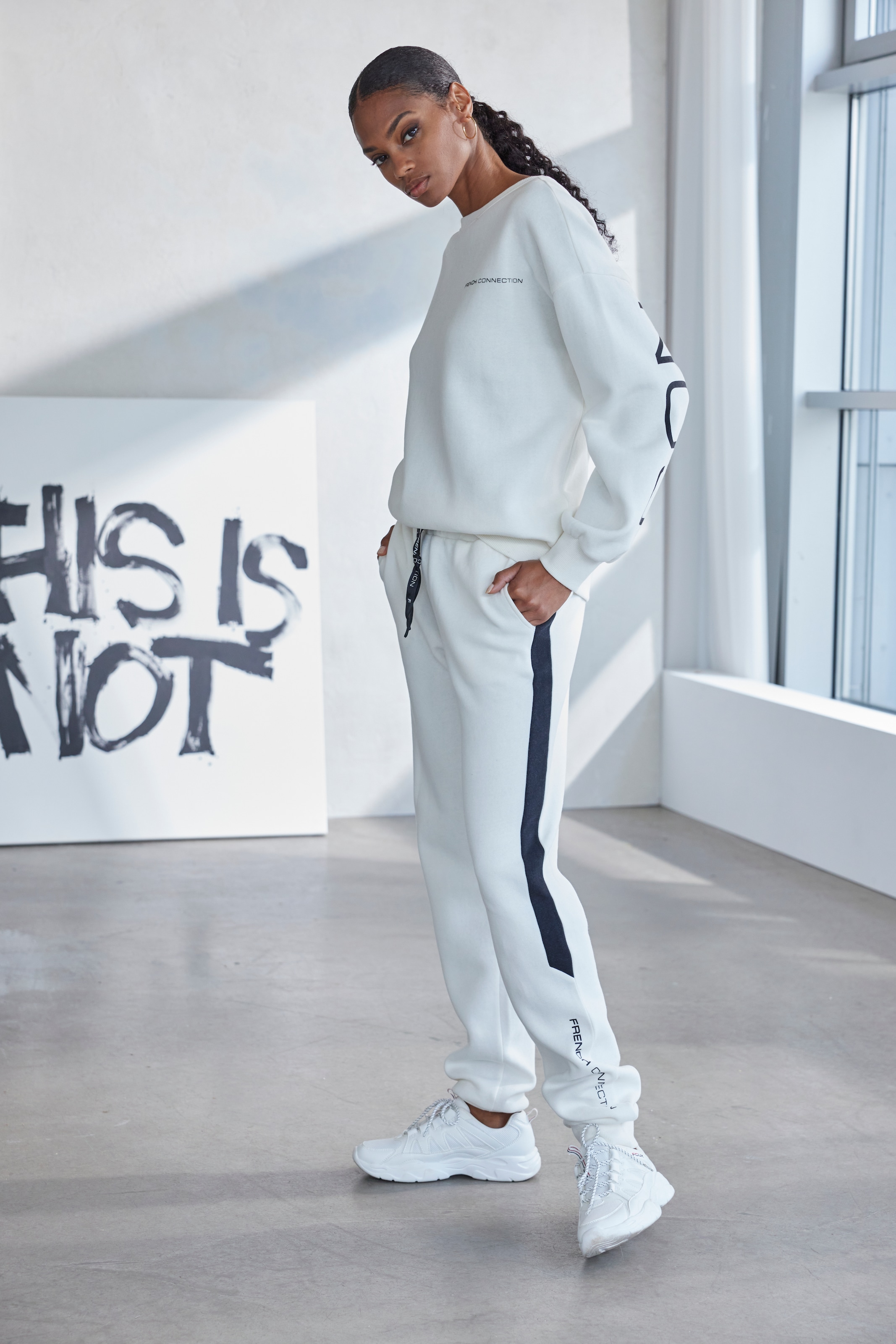 French Connection Sweathose, mit seitlichen Kontrast-Einsätzen, Loungewear