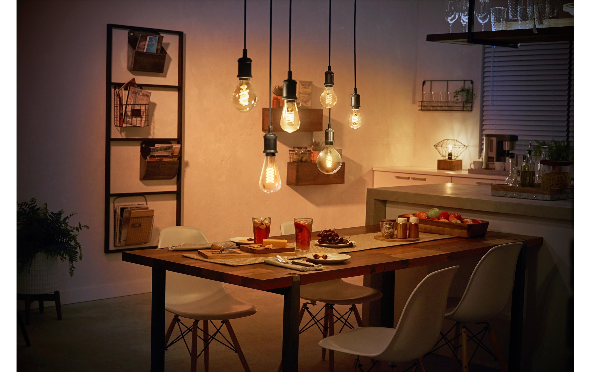 Philips Hue Spezialleuchtmittel »White Fila«, E27, Warmweiss