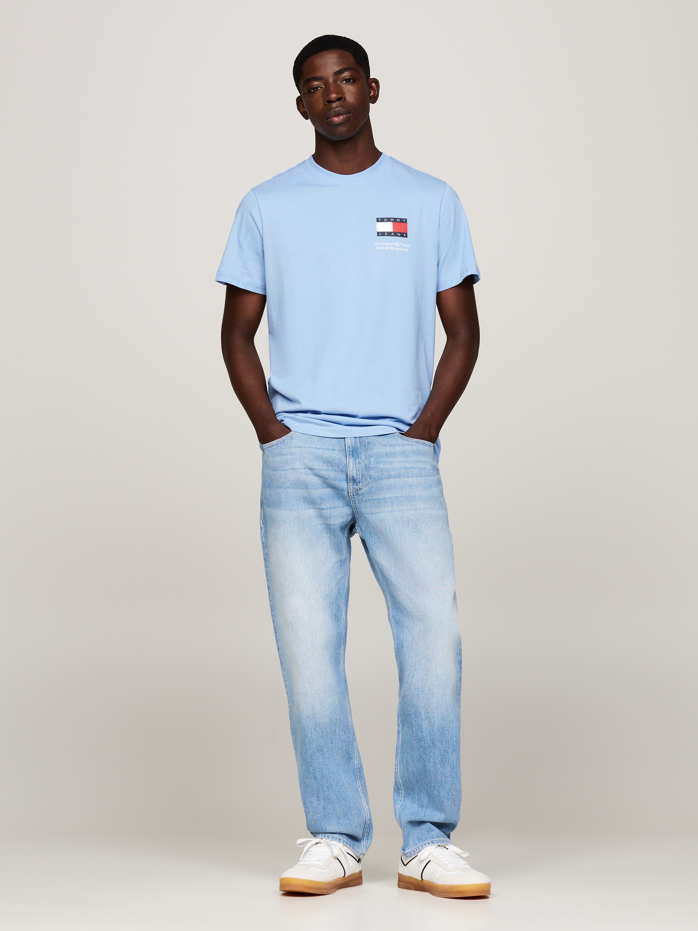 Tommy Jeans Regular-fit-Jeans »RYAN RGLR STRGHT«, mit Logoprägung