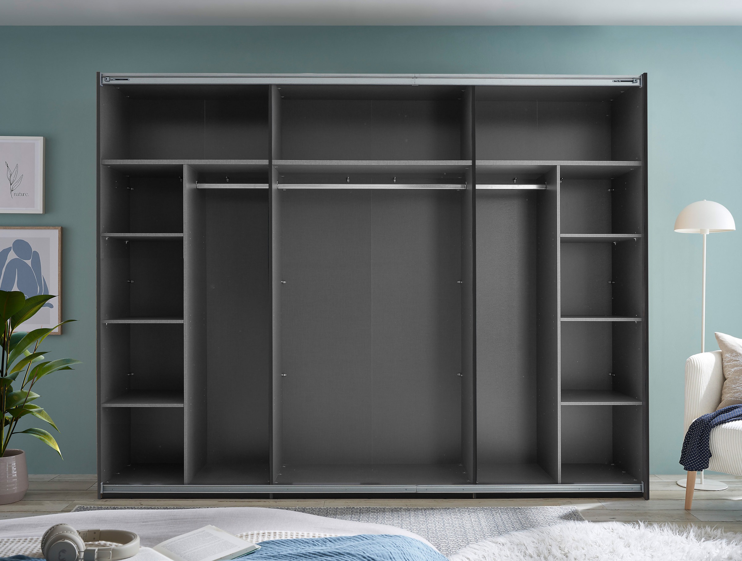 Schlafkontor Schwebetürenschrank »Mesio, 2-türiger Kleiderschrank, Schiebetürenschrank mit viel Stauraum«, inklusive Hoteleinteilungen aussen und Einlegeböden oben