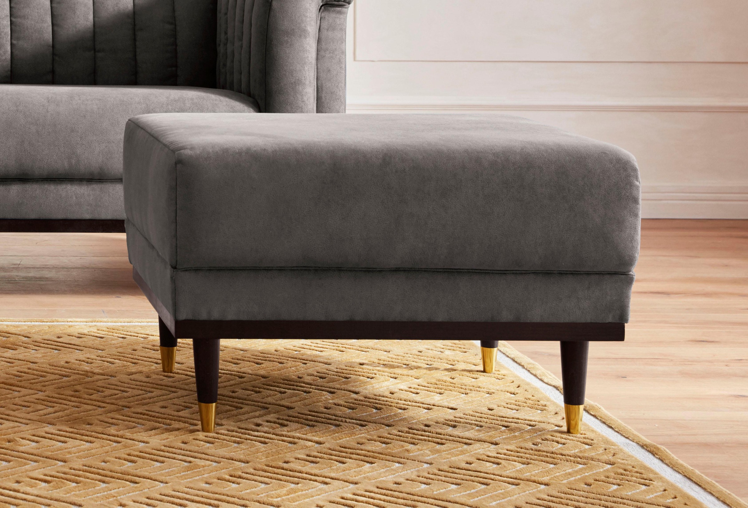 Guido Maria Kretschmer Home&Living Hocker »Chamby«, mit Holzrahmen unten