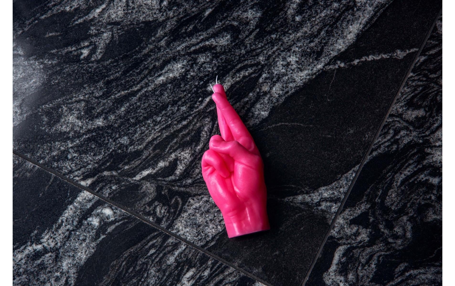 Formkerze »Mandatus Candle Hand Crossed Fingers«