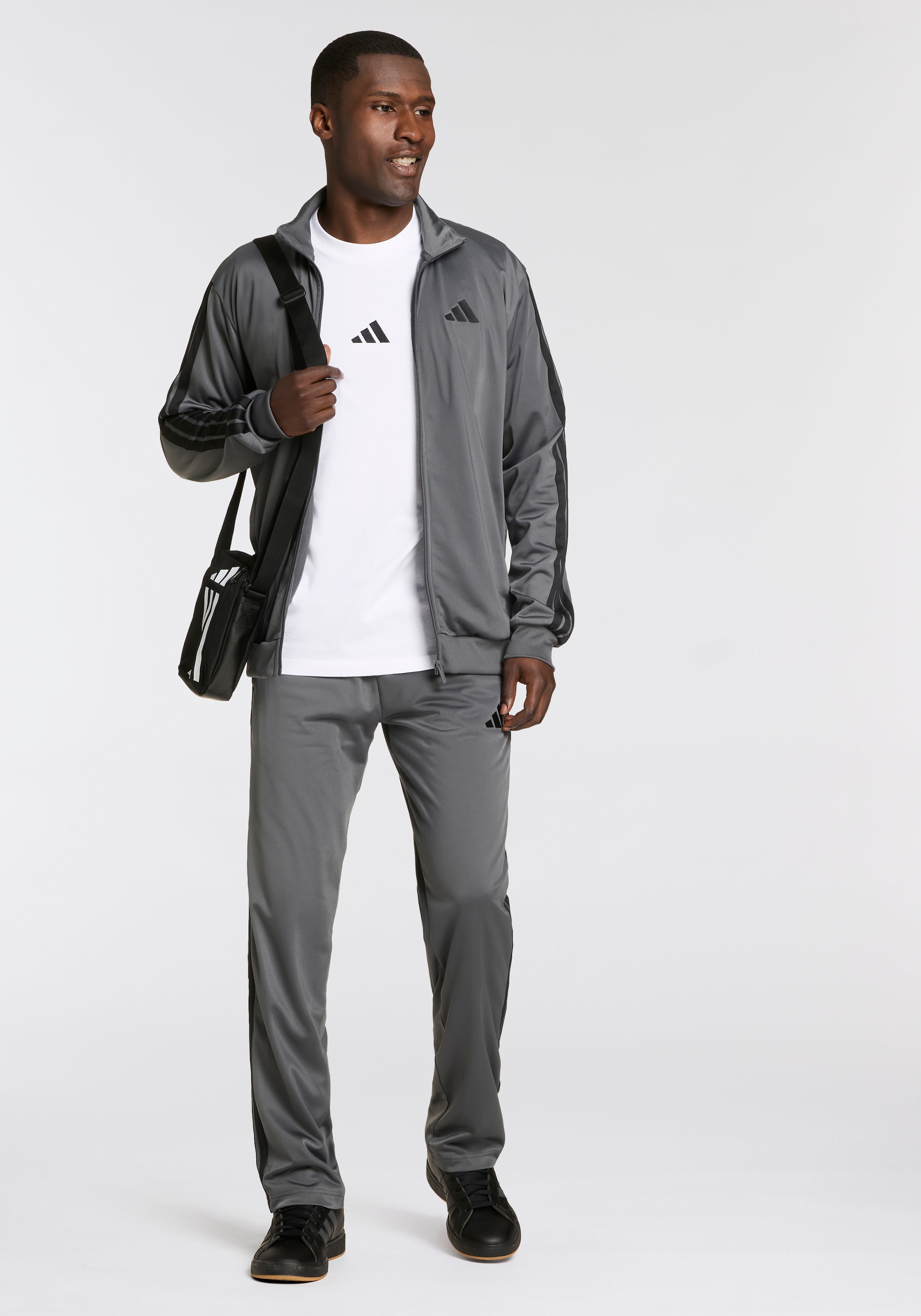 adidas Sportswear Outdoorjacke »M 3S TR TT«
