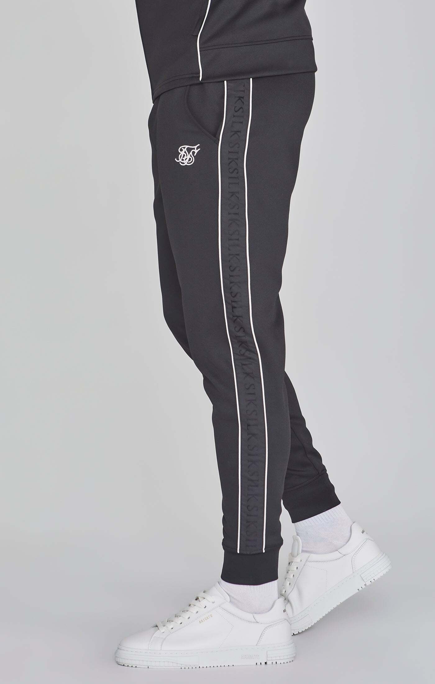 Siksilk Loungeanzug »Siksilk Kleidungsset Hoodie and Joggers Set«