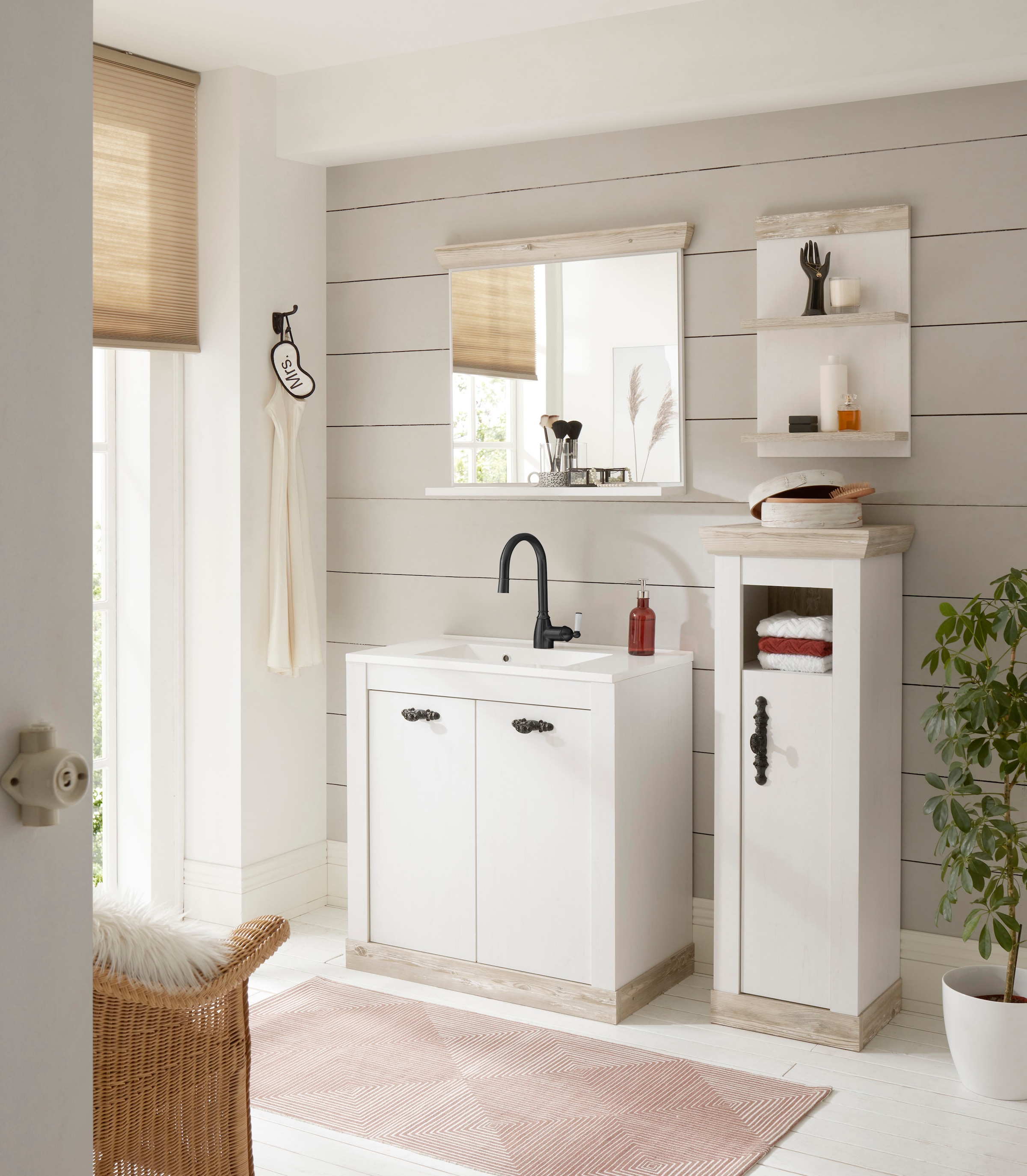 Home affaire Badspiegel »Florenz, Spiegel im Landhausstil«, in Pinie Weiss, mit Ablagefläche, Breite 80 cm
