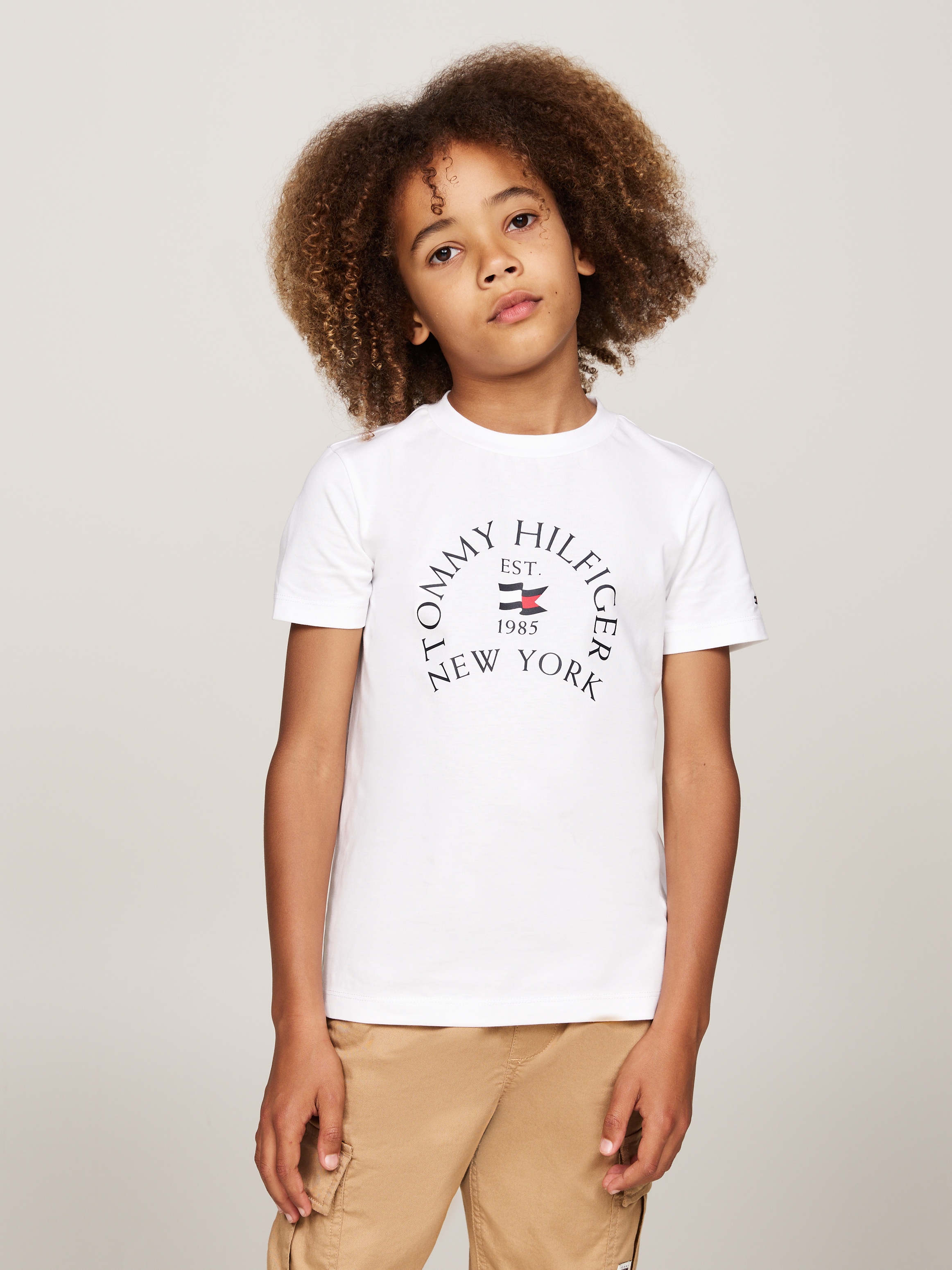 Tommy Hilfiger T-Shirt »NAUTICAL ARCH PRINTED REG TEE SS«, mit grossem Logo