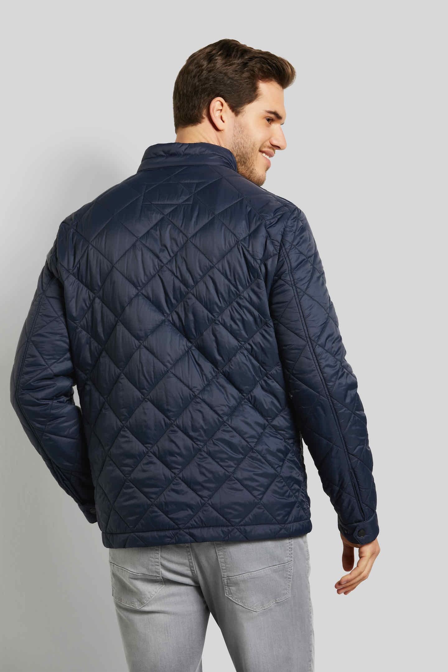 bugatti Steppjacke, ohne Kapuze, mit modernem Stehkragen