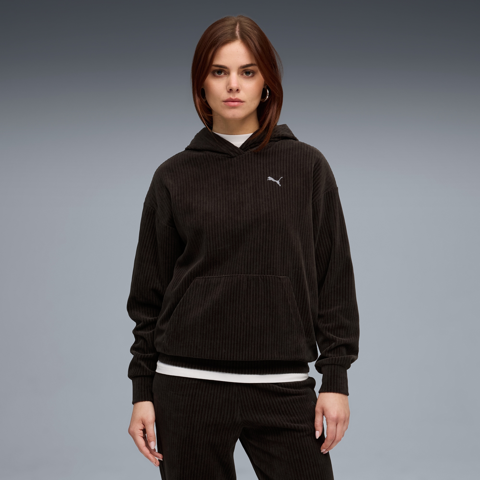PUMA Kapuzensweatshirt »ESS ELEVATED COMFORT VELOUR RIB HOODIE«, mit Kängurutasche, sportlicher Stil