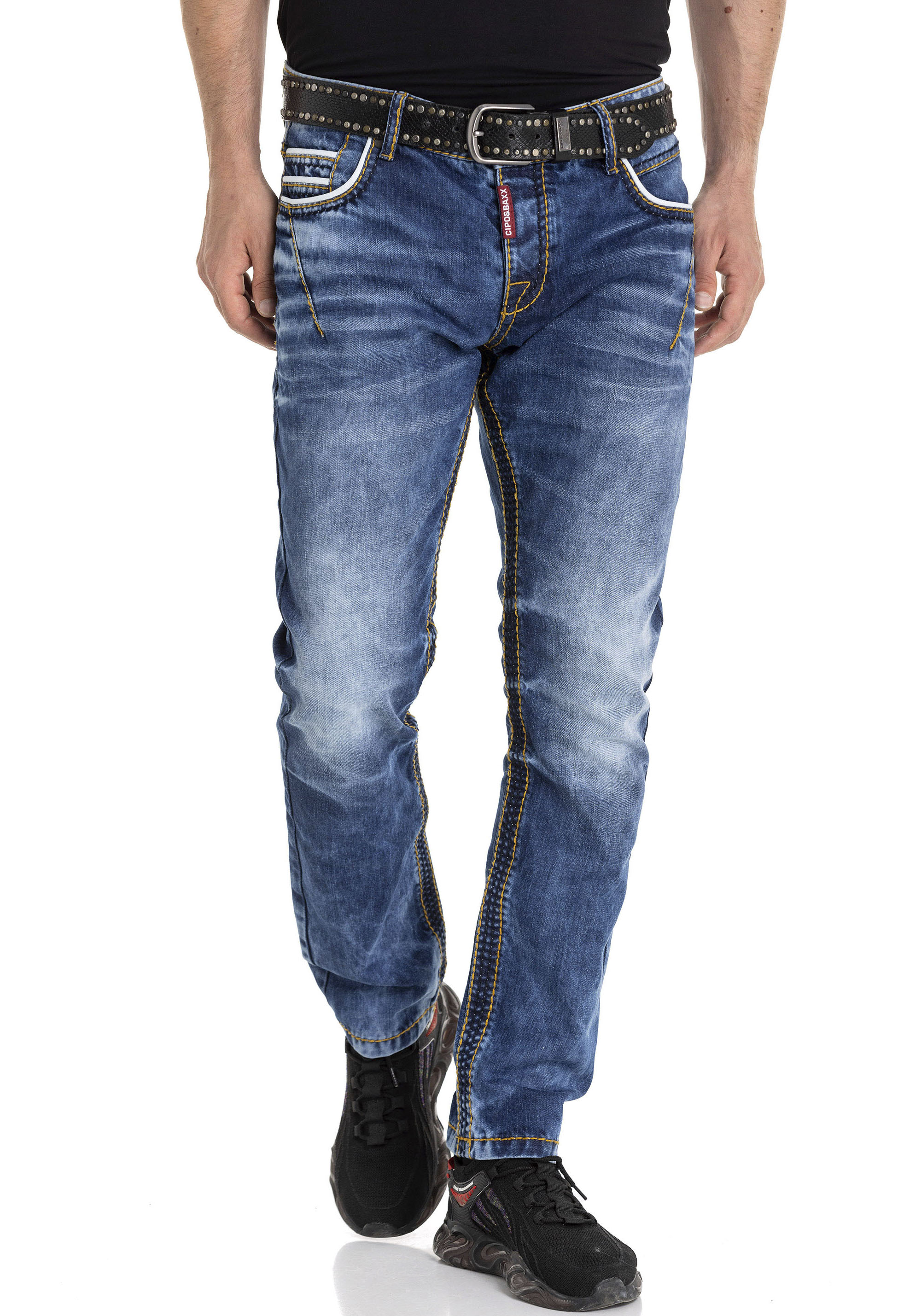 Gerade Jeans »Regular«, mit auffälligen Kontrastnähten