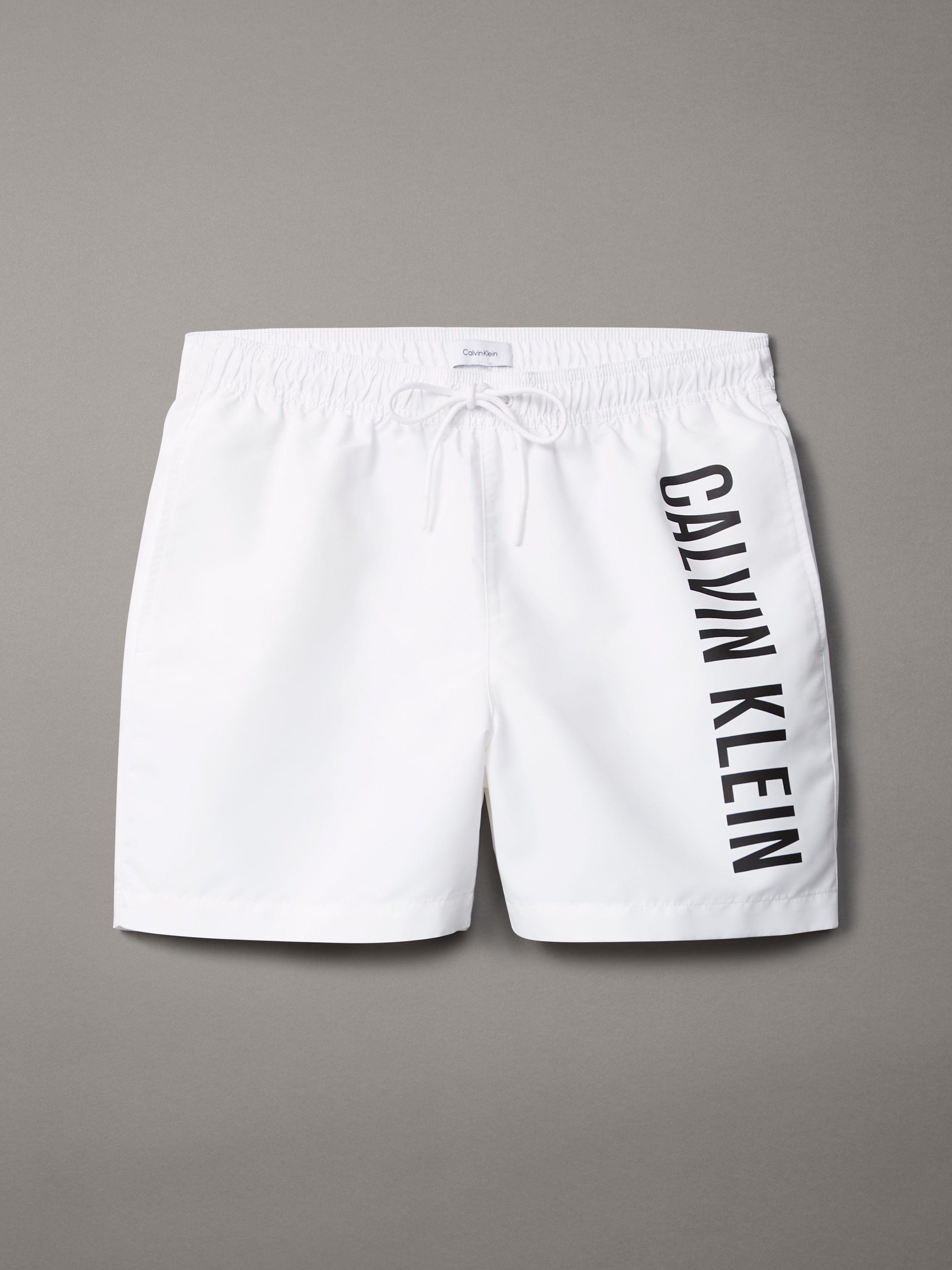 Calvin Klein Swimwear Badeshorts »MEDIUM DRAWSTRING«, mit grossem Logo