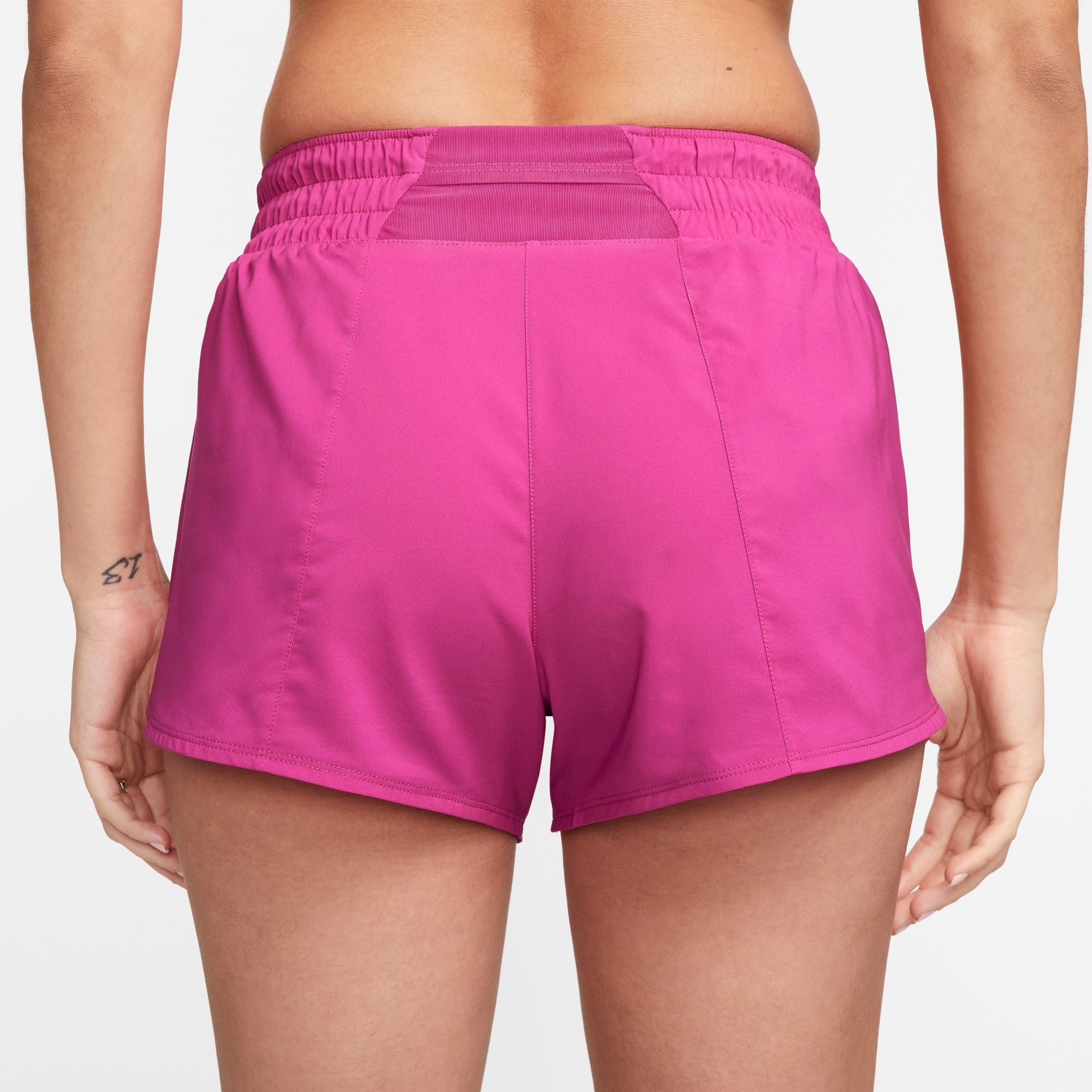 Nike Laufshorts »DRI-FIT ONE SWOOSH WOMEN'S MID-RISE RUNNING SHORTS«