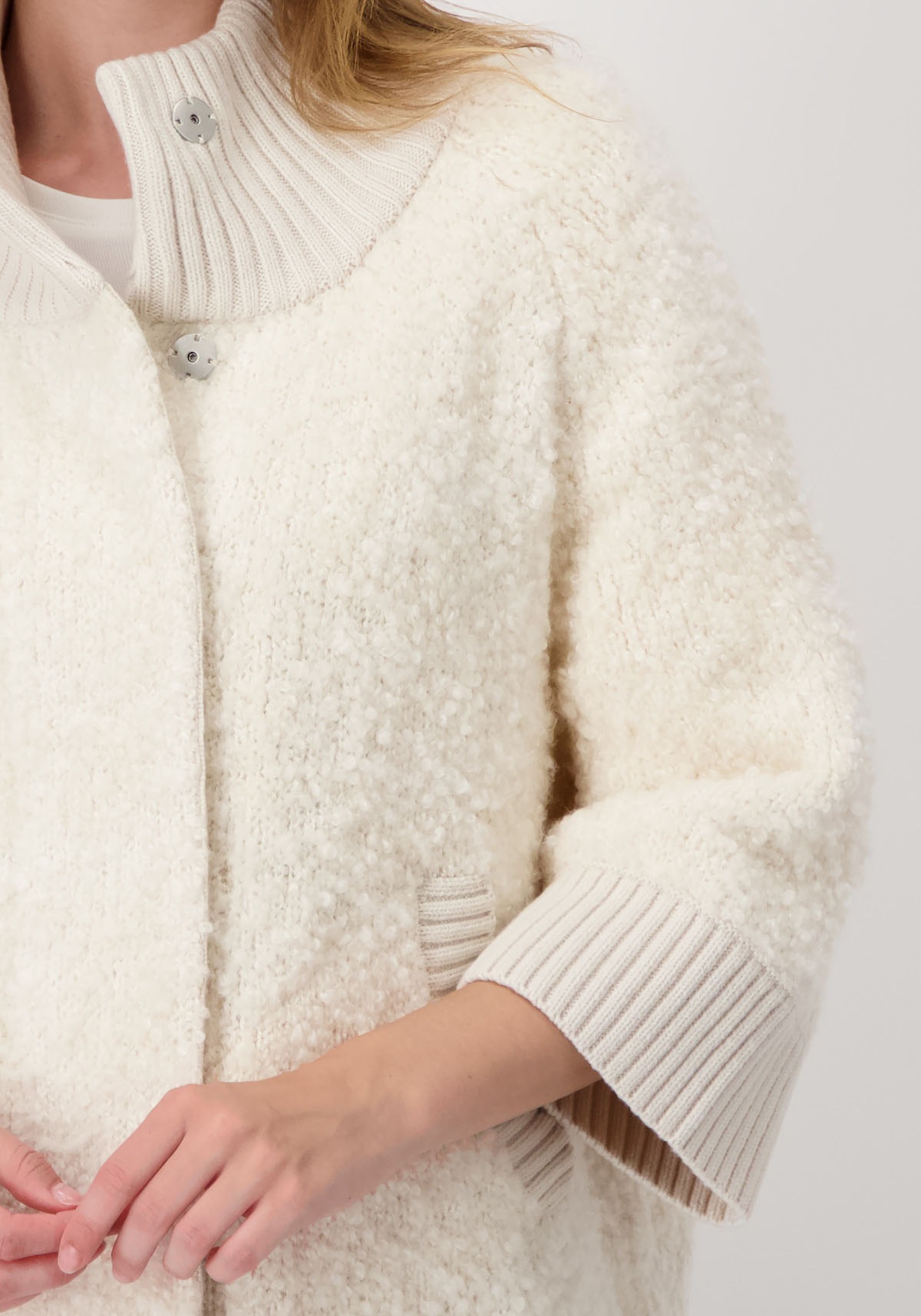 Monari Strickjacke, aus Boucle Garn