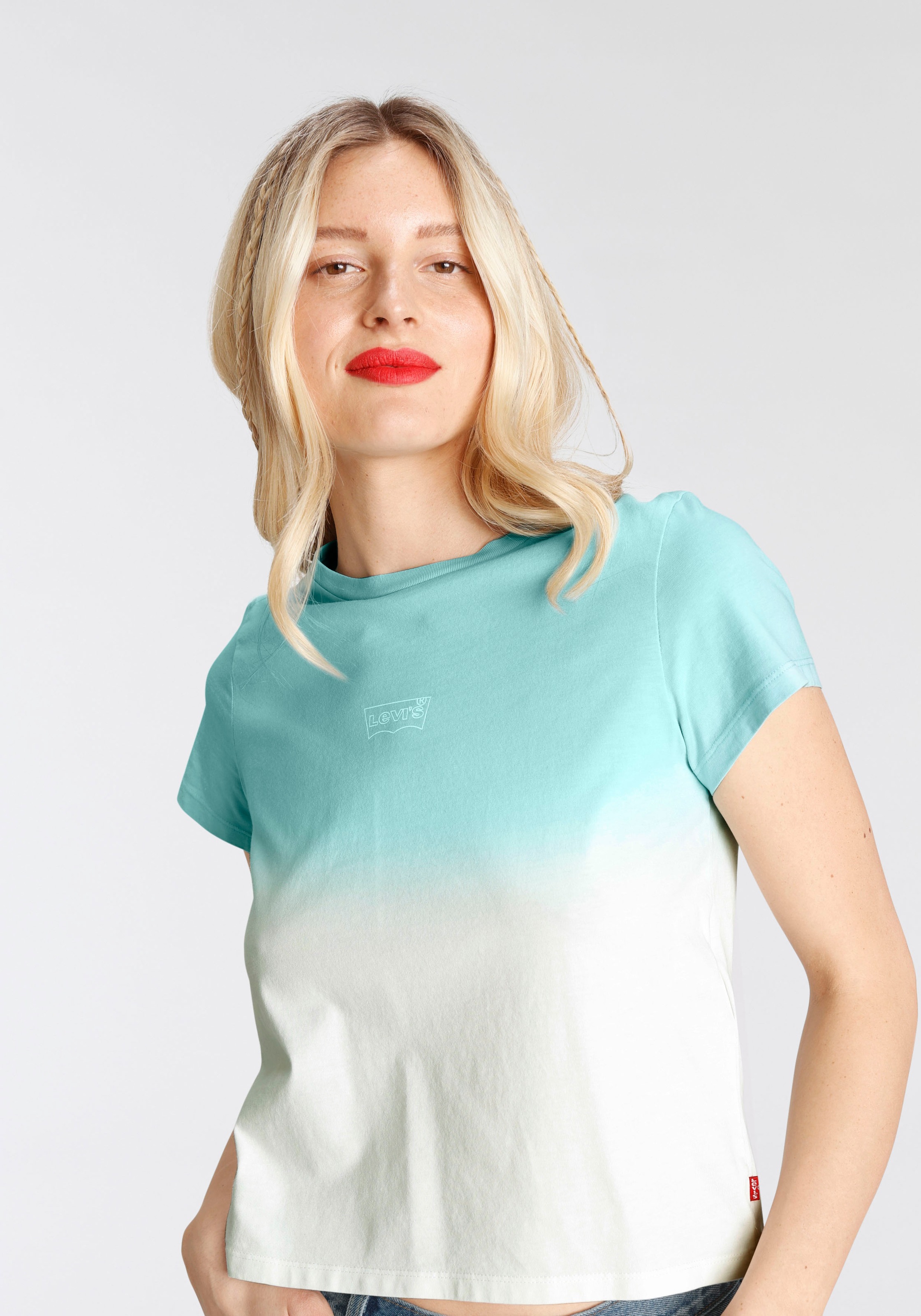 Levi's® T-Shirt »GRAPHIC JORDIE TEE«, Batwing-Logo Outlining kaufen