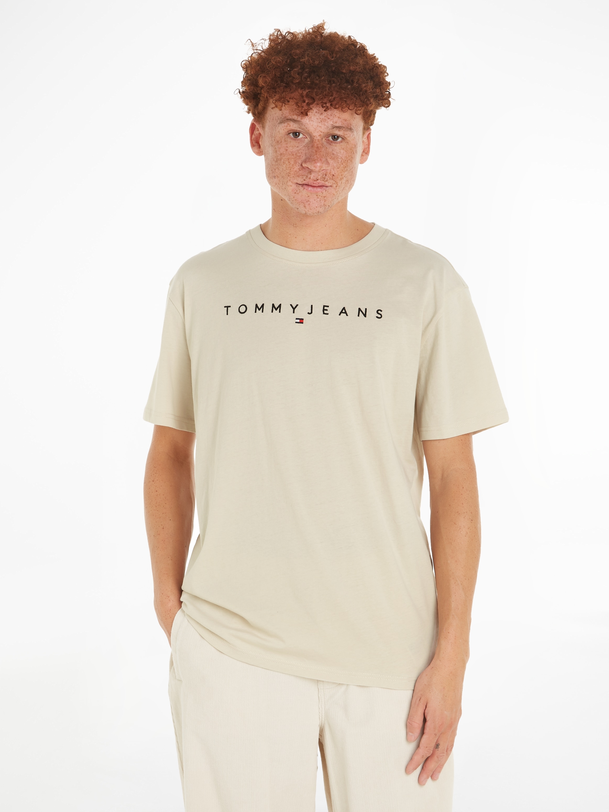 T-Shirt »TJM REG LINEAR LOGO TEE EXT«, mit Markenlabel