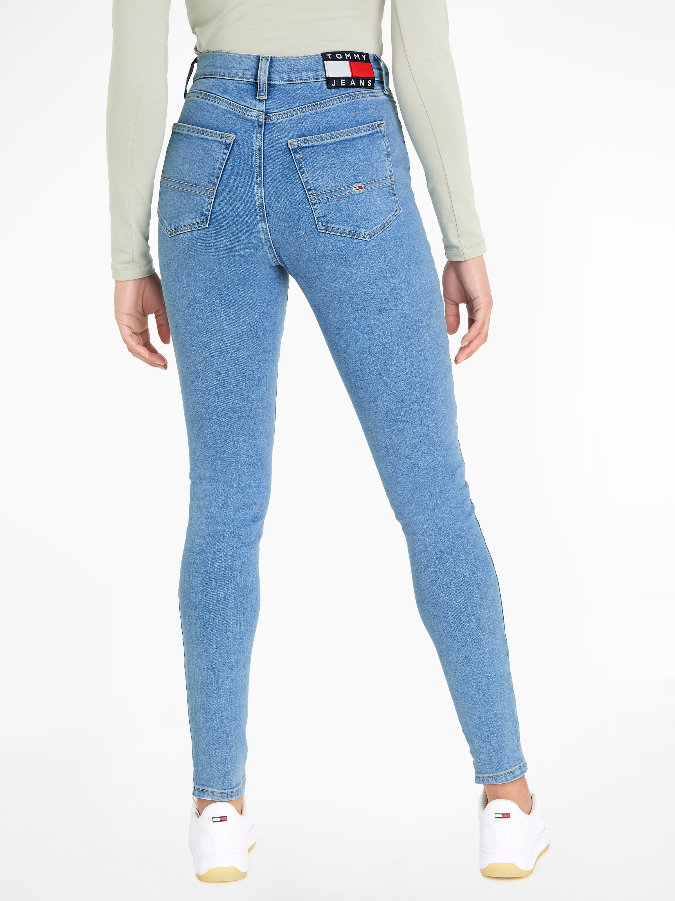 Tommy Jeans Skinny-fit-Jeans online CG4«, Jelmoli-Versand kaufen Labelflags und SSKN HR »Jeans | mit SYLVIA Logobadge