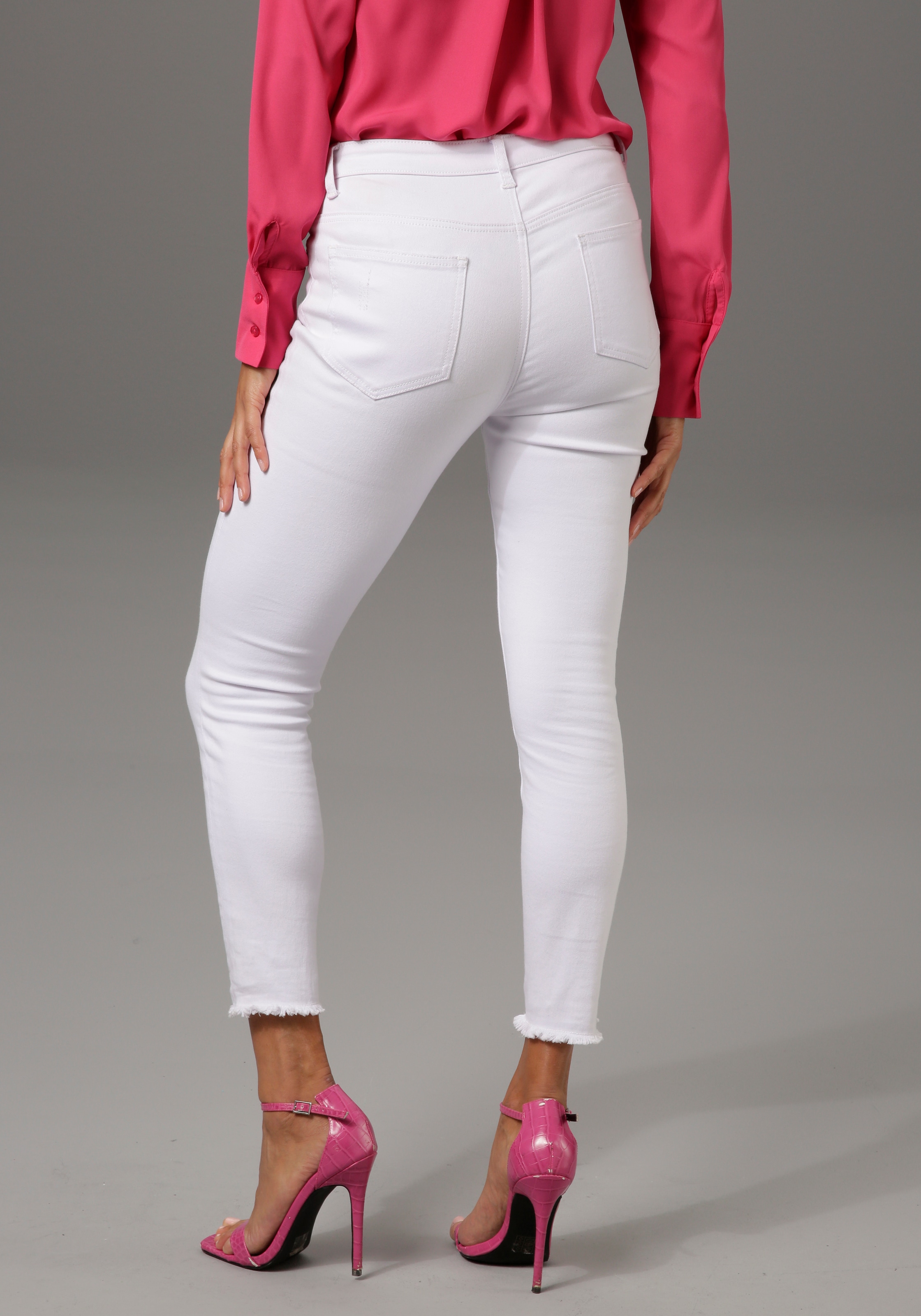 Aniston CASUAL Skinny-fit-Jeans, mit Destroyed-Effekt online Jelmoli-Versand bei kaufen Schweiz