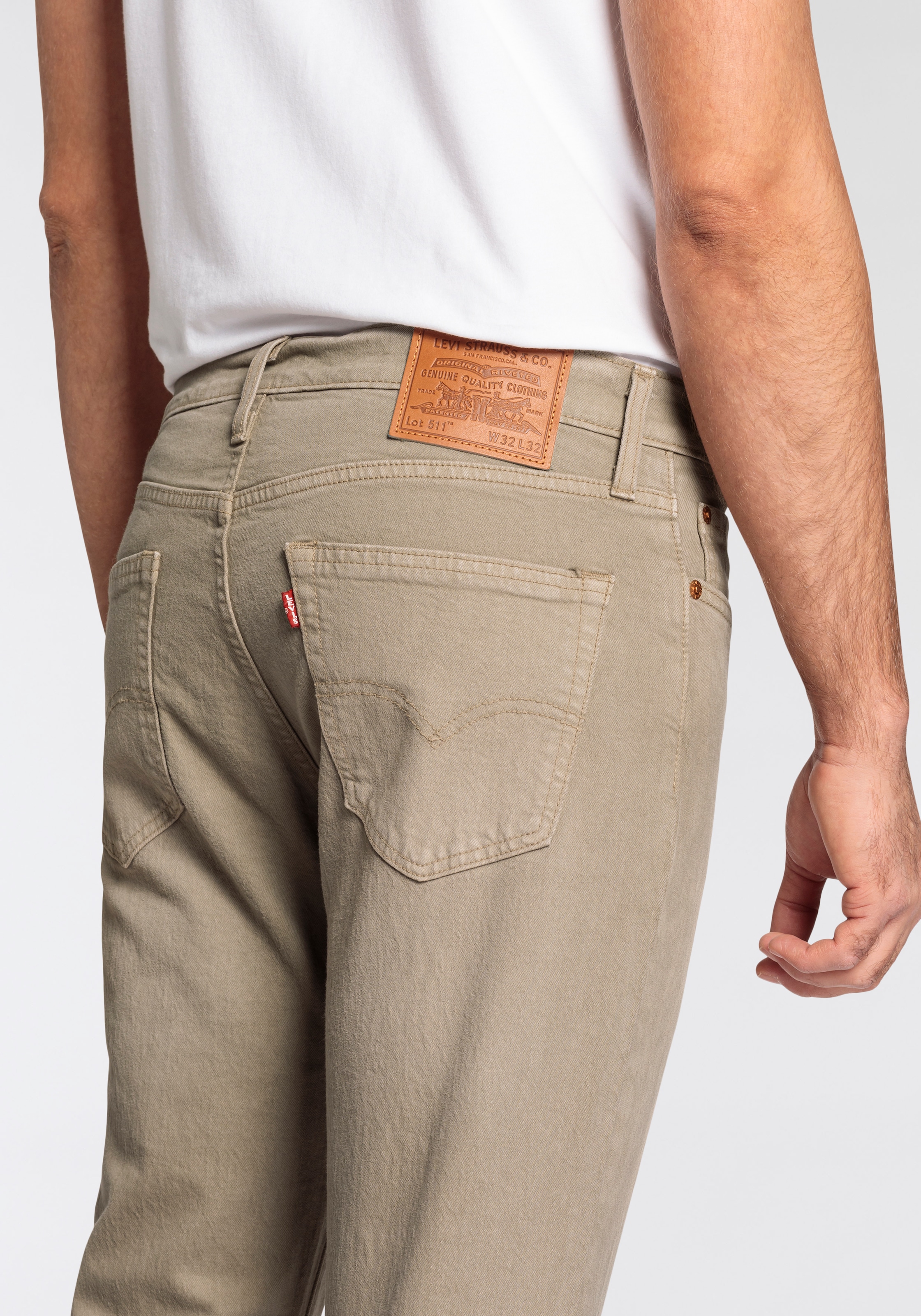 Levi's® Slim-fit-Jeans »511 SLIM«, mit grossem Logo-Badge