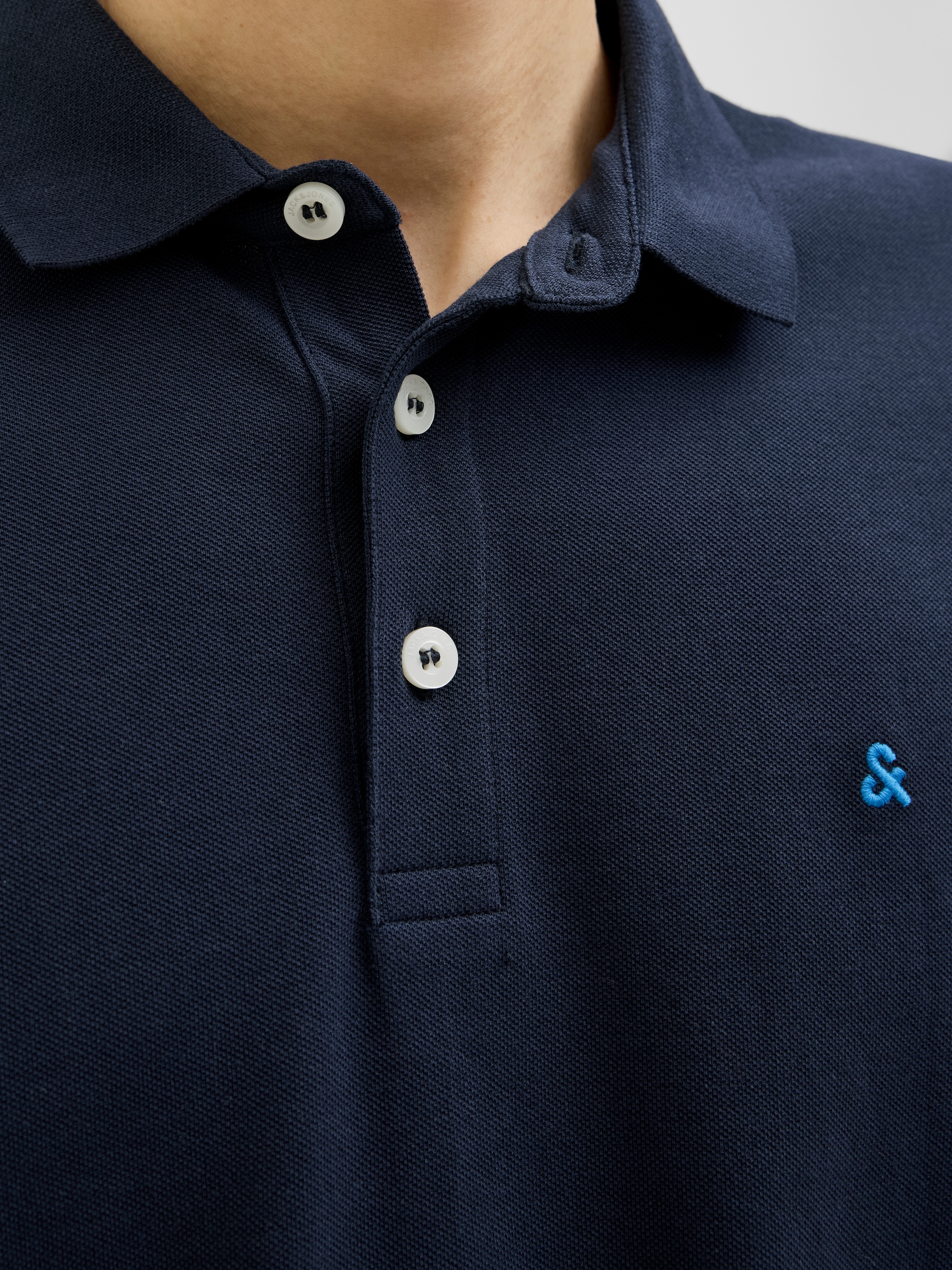Jack & Jones Poloshirt »JJEPAULOS POLO SS NOOS«, mit Logo Stickerei
