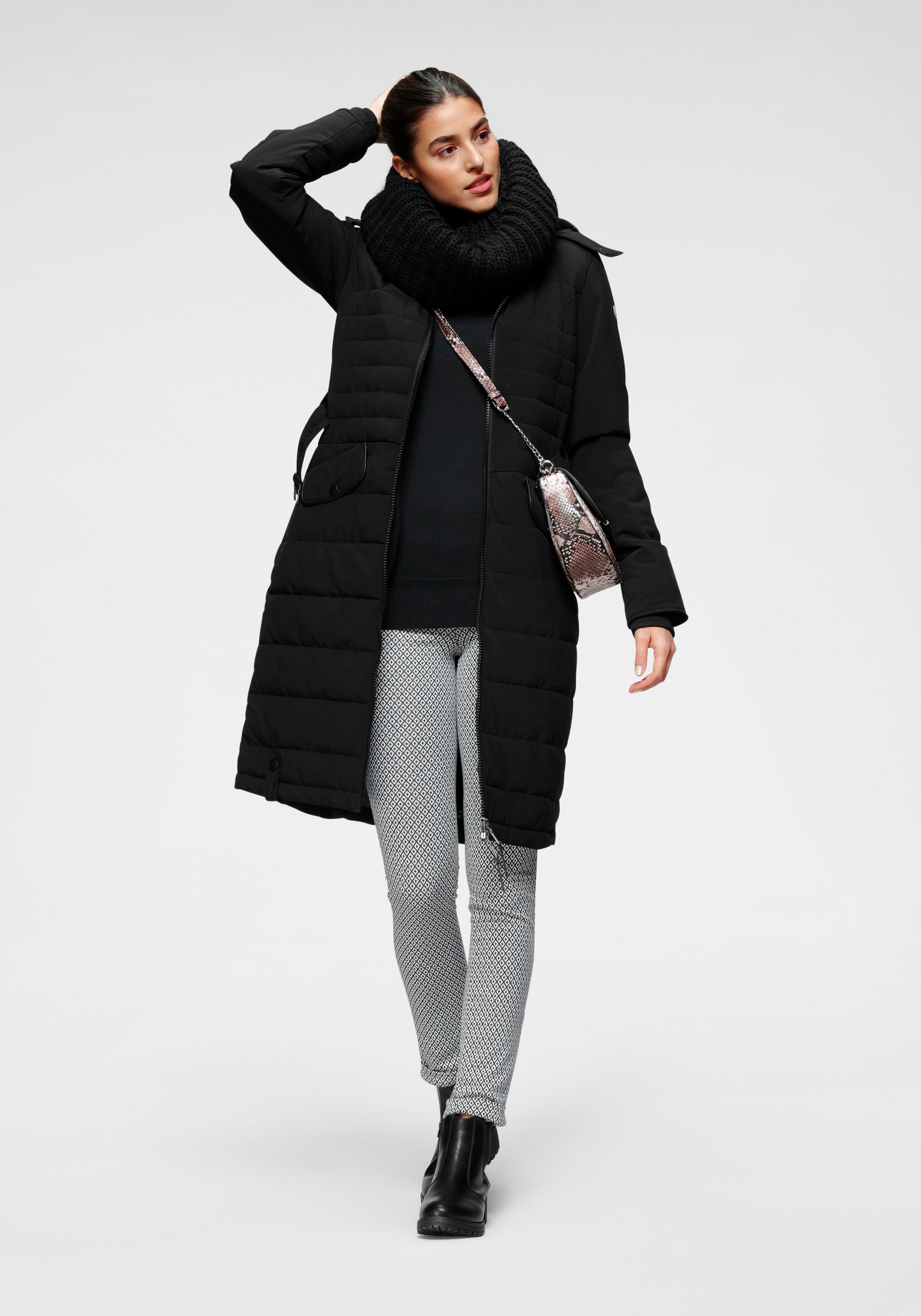 ALPENBLITZ Steppmantel »Oslo long«, Mantel mit Markenprägung auf dem Gürtel & abnehmbarer Kuschel-Kapuze