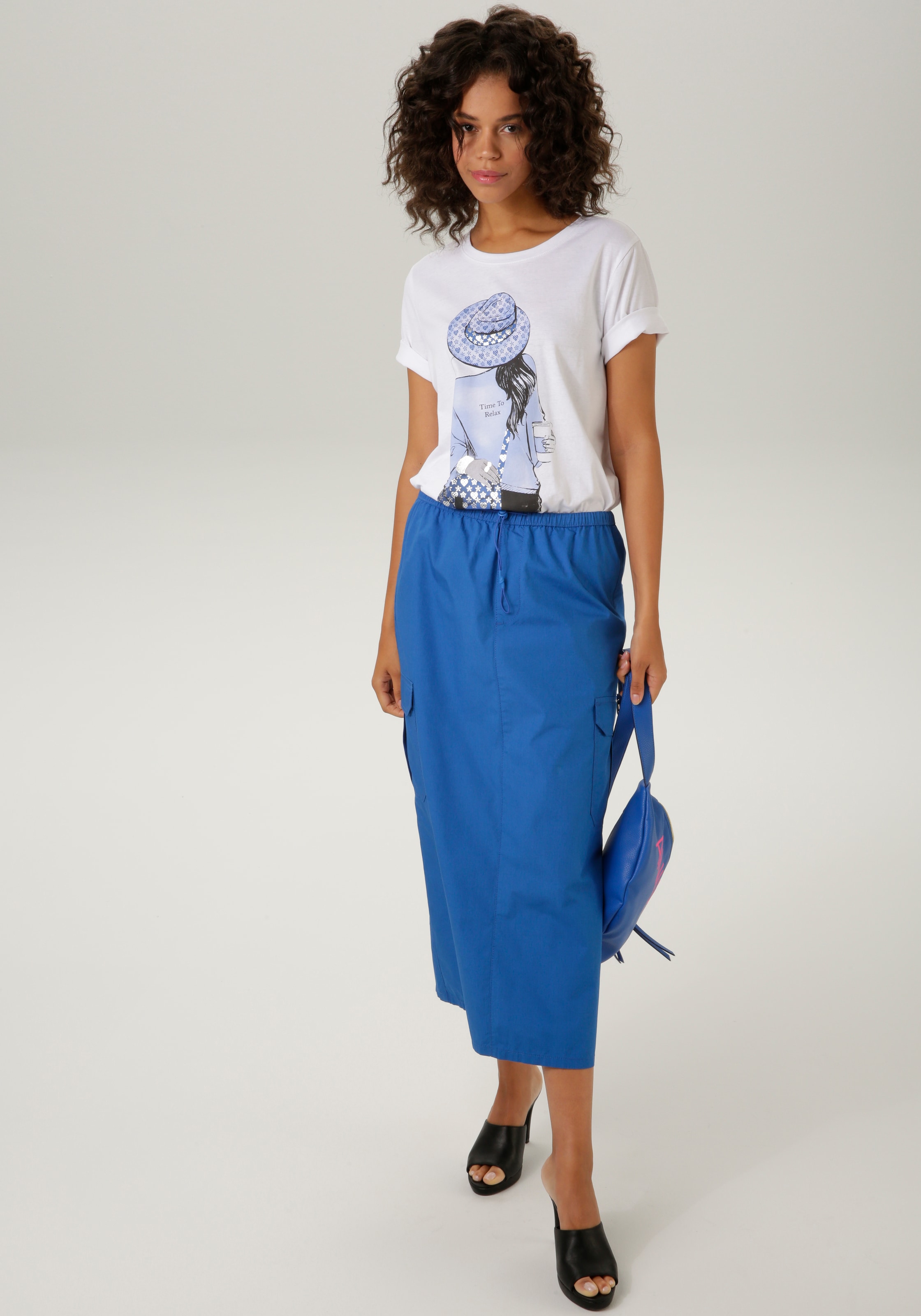Aniston CASUAL T-Shirt, mit silberfarbenem Folienprint verzierter Frontdruck
