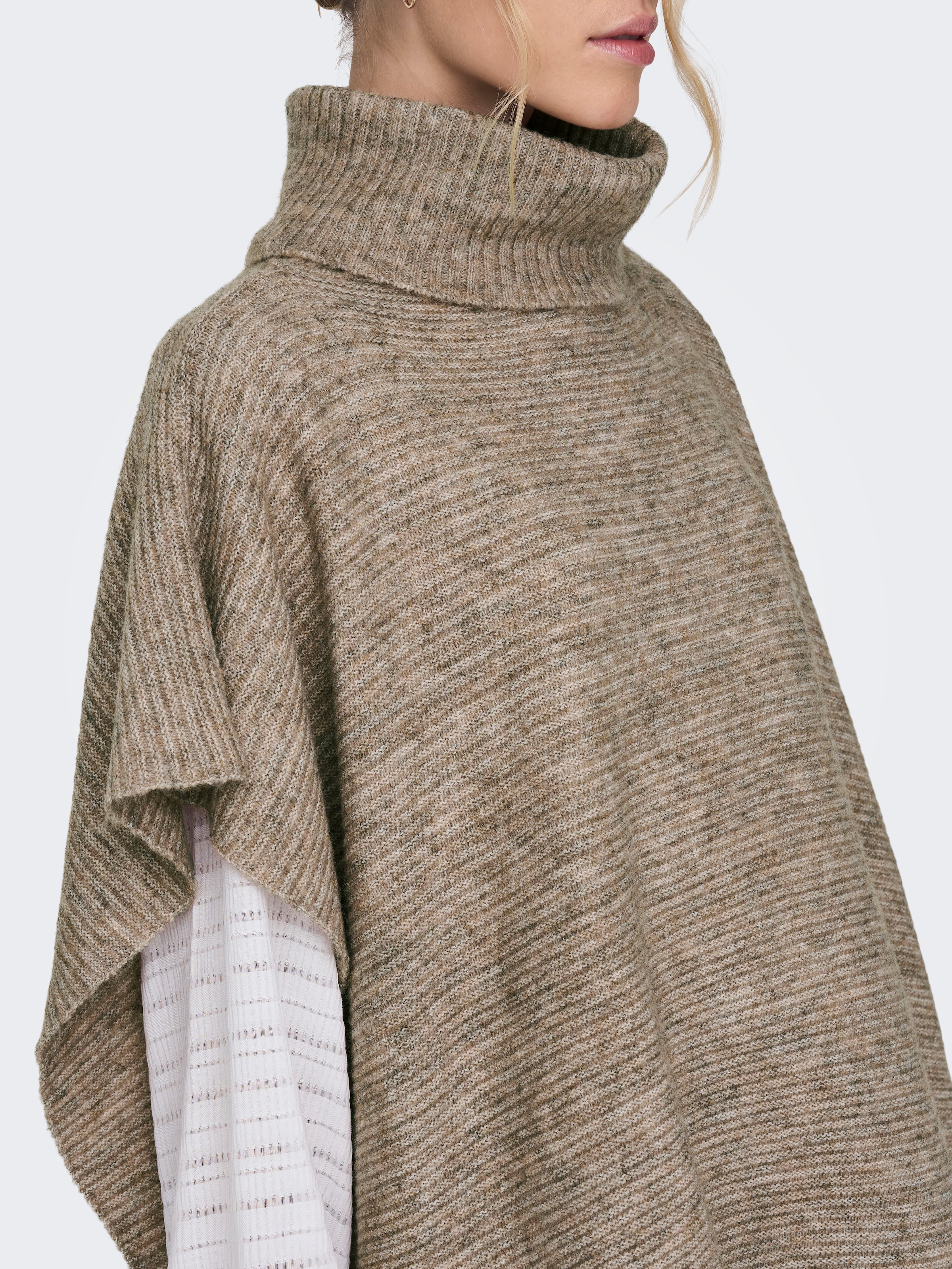 ONLY Strickponcho »ONLLOVISA LIFE KNIT PONCHO ACC«, in Rippstrick Optik mit Rollkragen