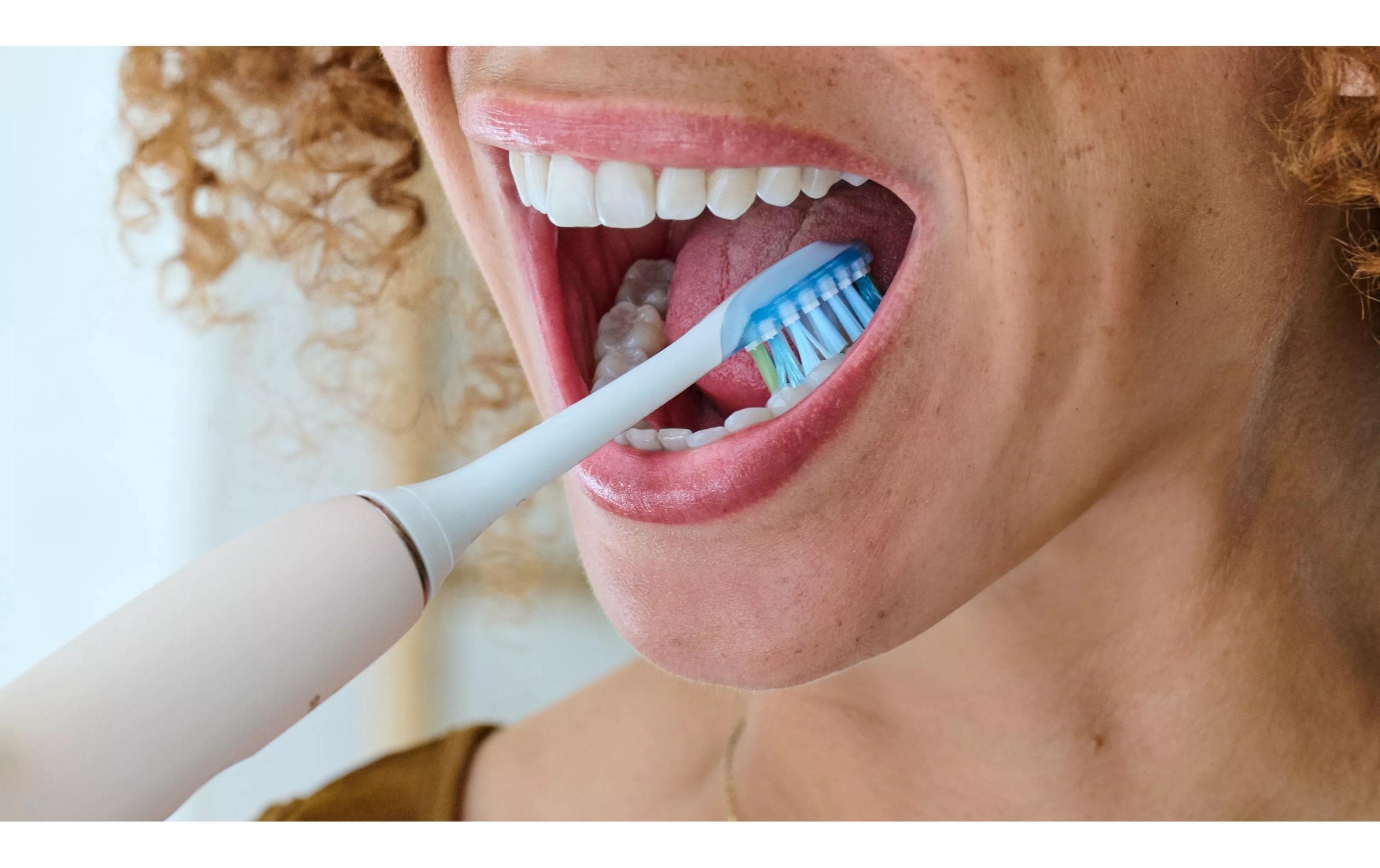 Philips Aufsteckbürste »Sonicare Premium Plaque Defence 4 Stück«