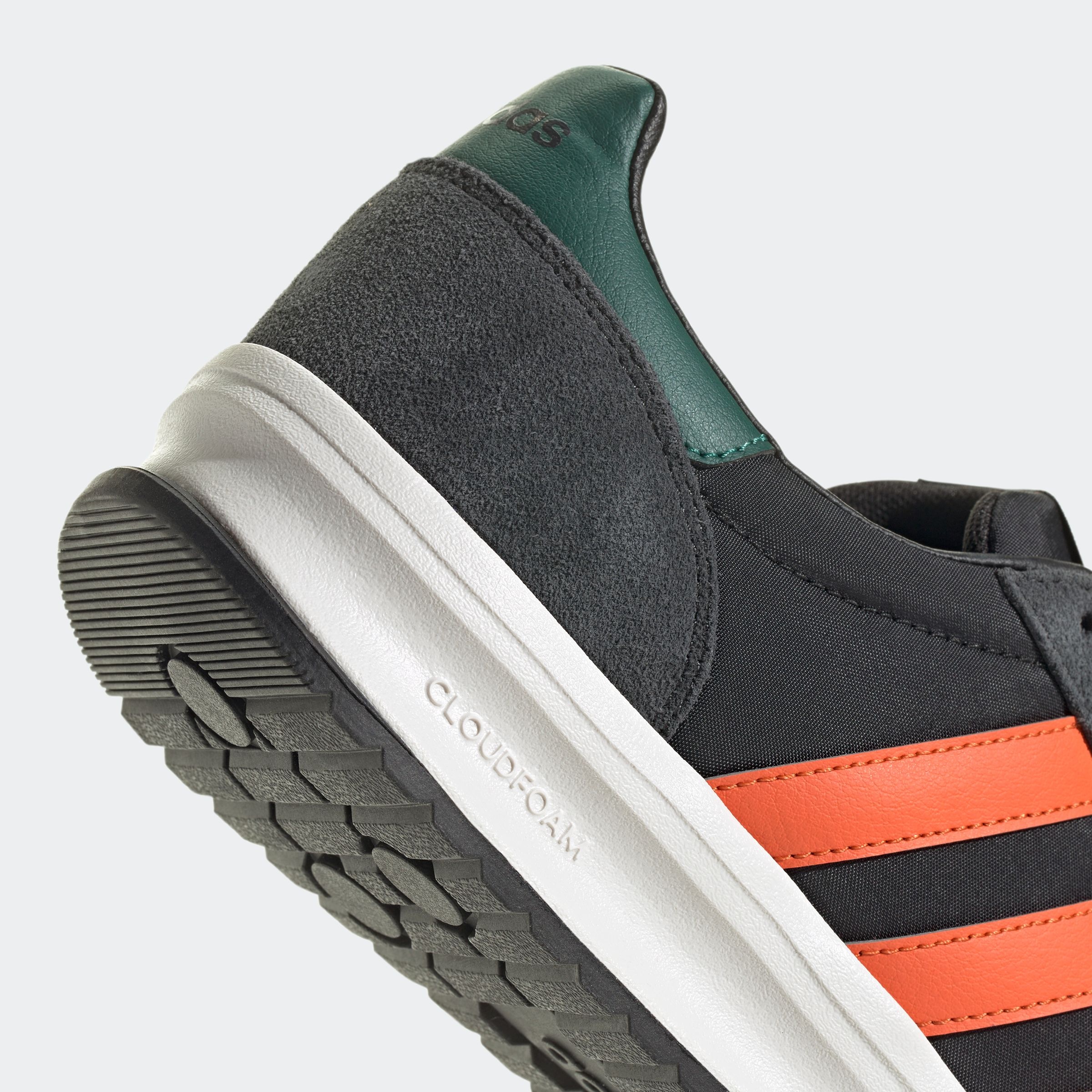adidas Sportswear Sneaker »RUN 70S 2.0«, inspiriert vom Design des adidas SL72